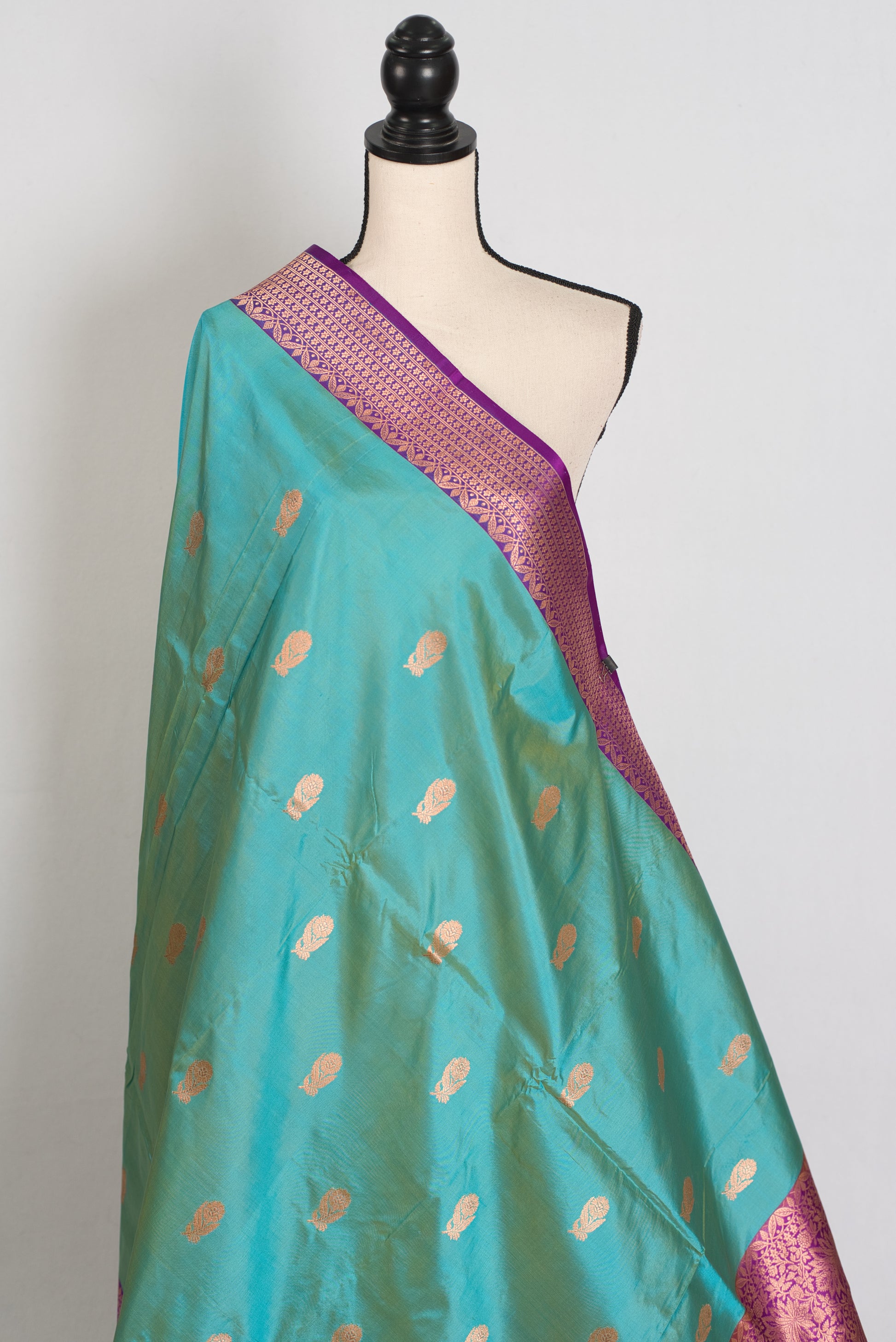 Neera | Cyan Blue & Royal Purple Silk Mark Certified Katan Banarasi Saree image 4