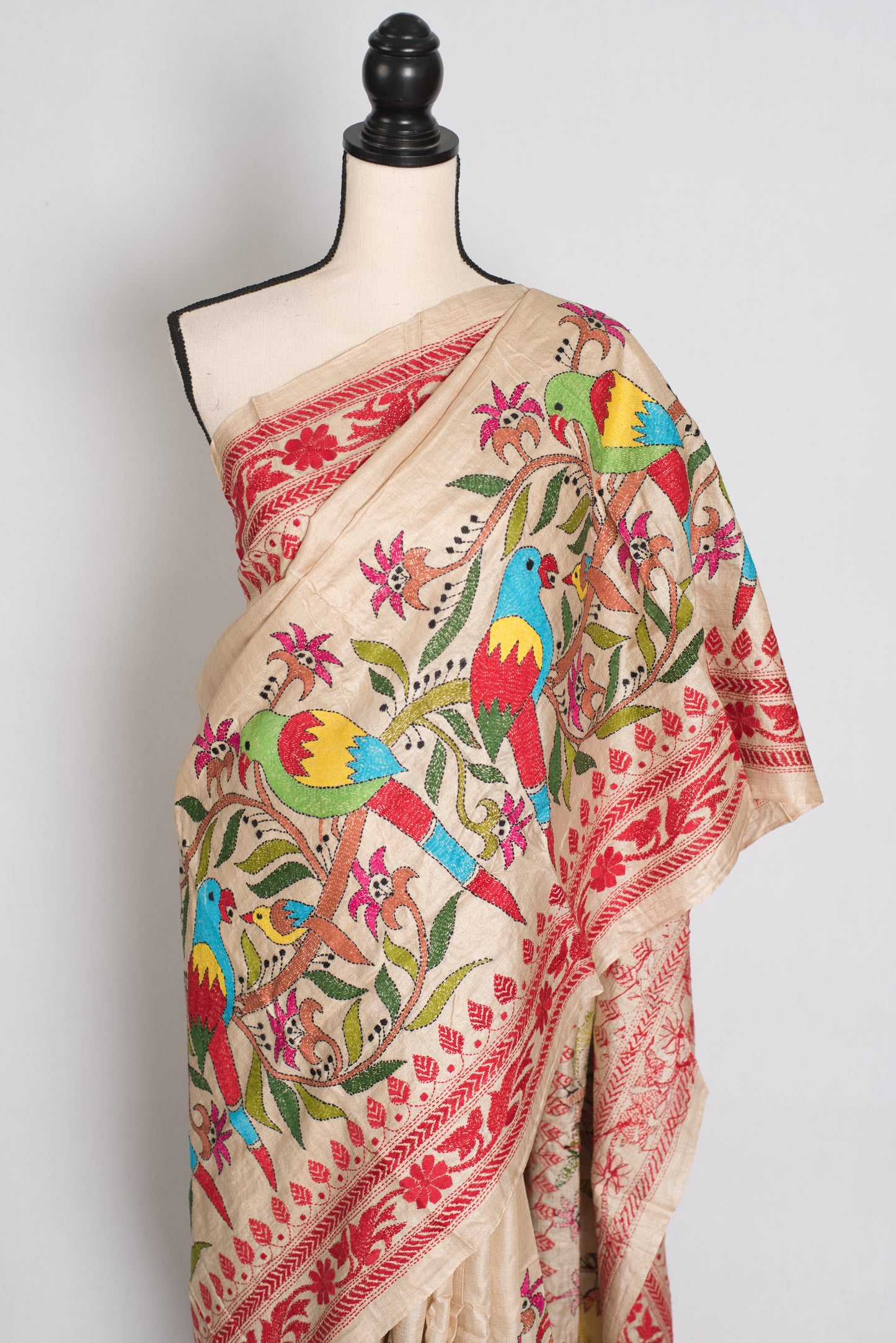 Kavitha : Pure Gachi Tussar Hand Embroidered Kantha Stitch Saree image 6