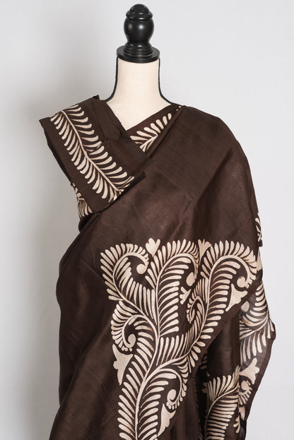 Gayetri : Coffee Brown Hand Batik Pure Murshidabad Silk Saree | Silk Mark image 2
