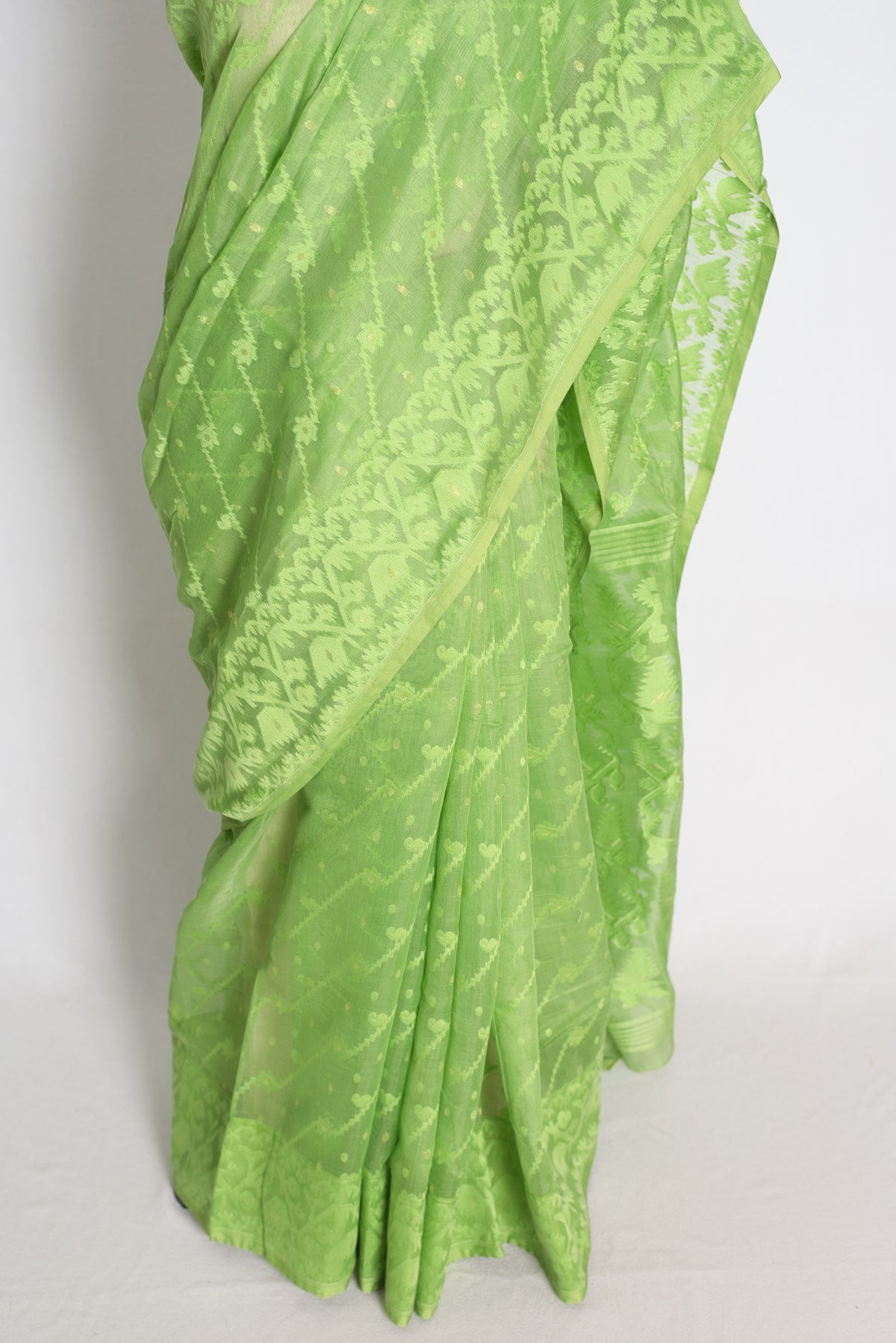 Fresh Light Green Jamdani saree — pallu view