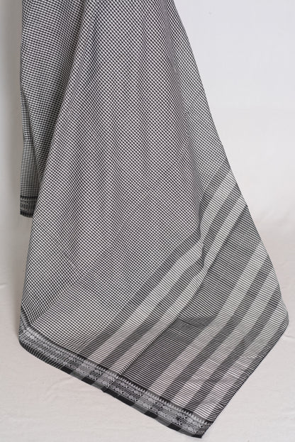 Mritika: Black and White Gamcha Checks Soft Cotton Dhaniakhali Saree image 3