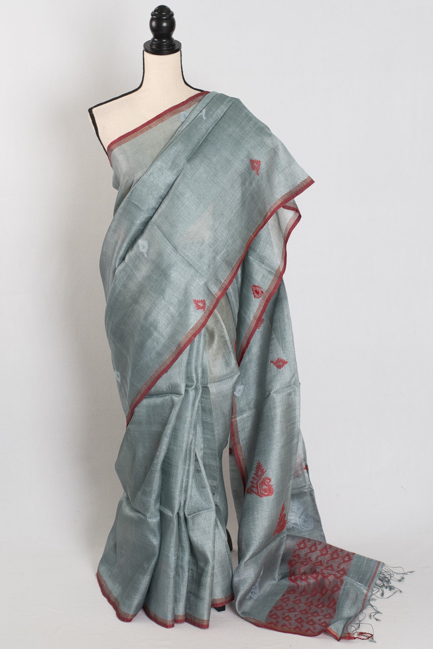 Benu: Grey & Red Bengal Tussar Silk Saree | Intricate Jamdani Weaving image 0