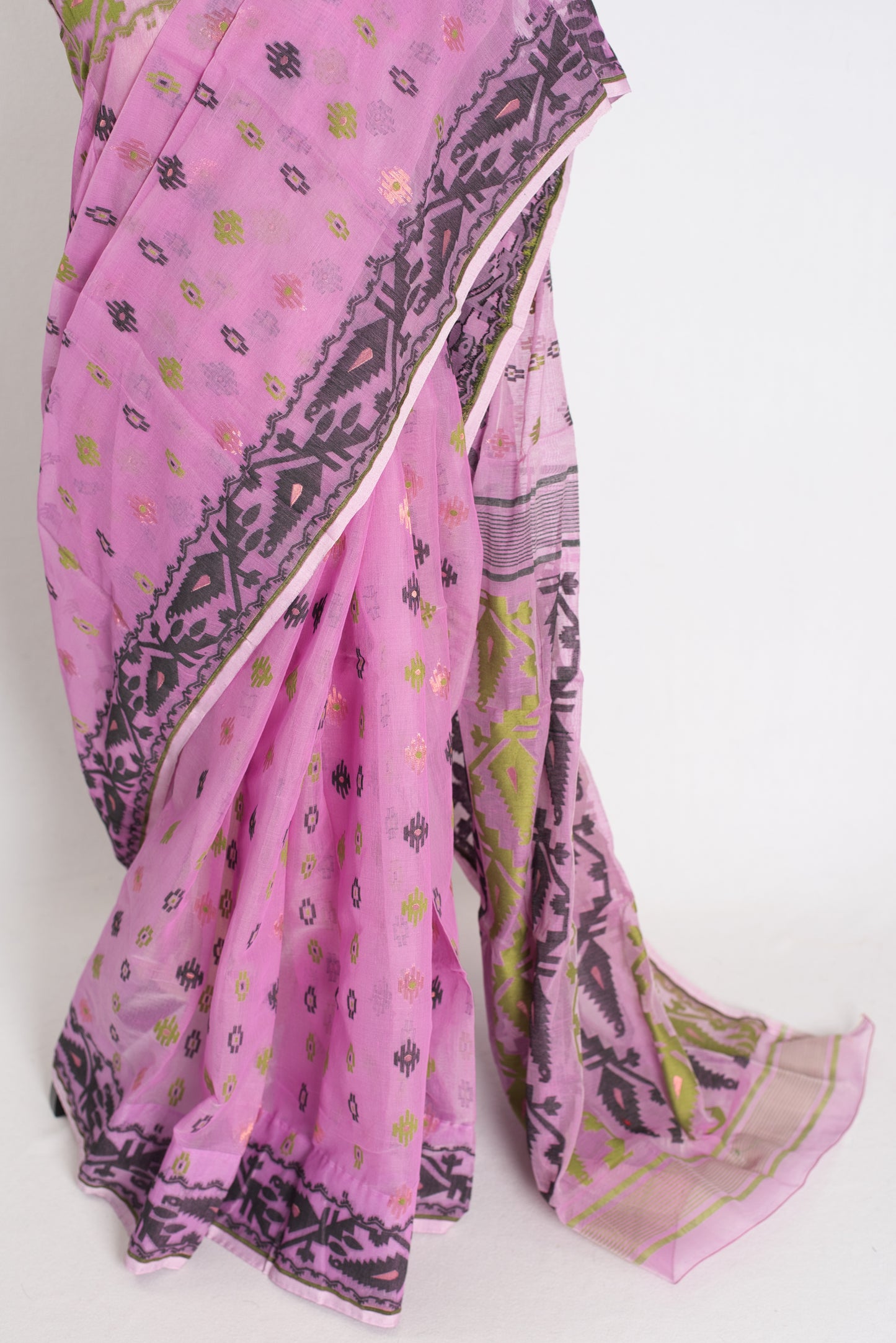 Hema : Purple Blended Soft Cotton Jamdani Bengali Saree with Ganga Jamuna Border image 5