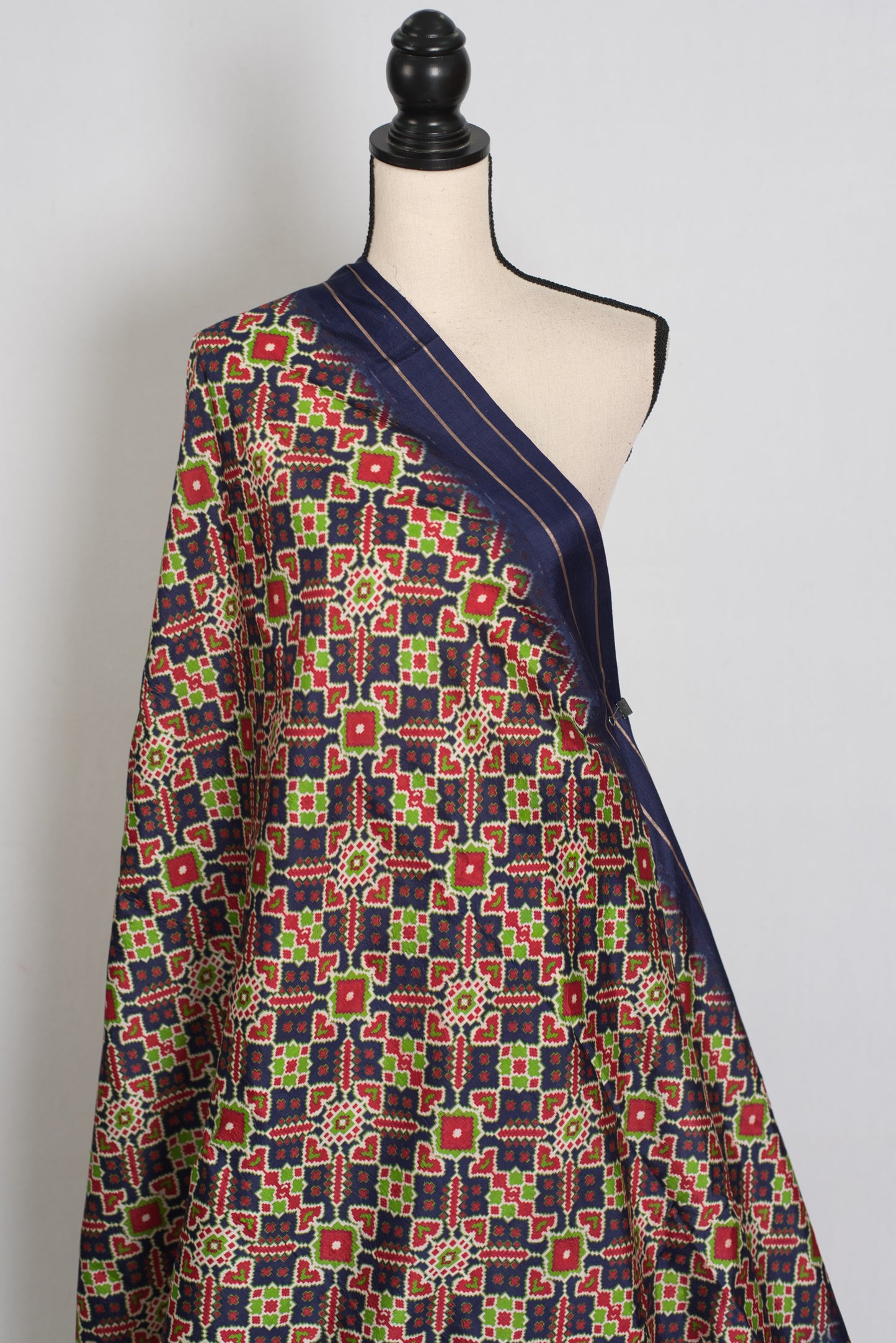 Leela : Navy Blue Ikkat Print Banarasi Silk Saree – with 36 Size Blouse image 5