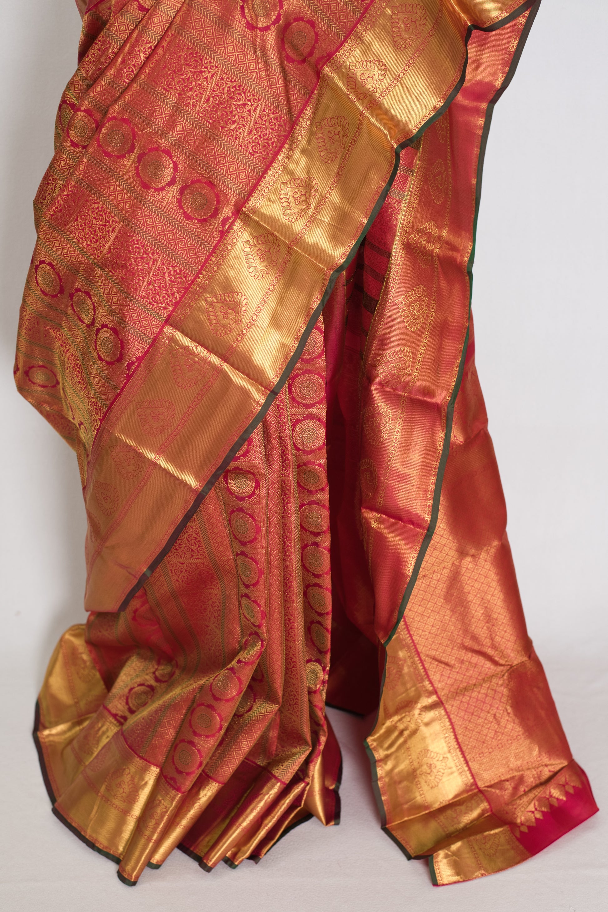 Kalyani : Dark Pink & Gold Bridal Kanjivaram Brocade Saree (Silk Mark Certified) image 3