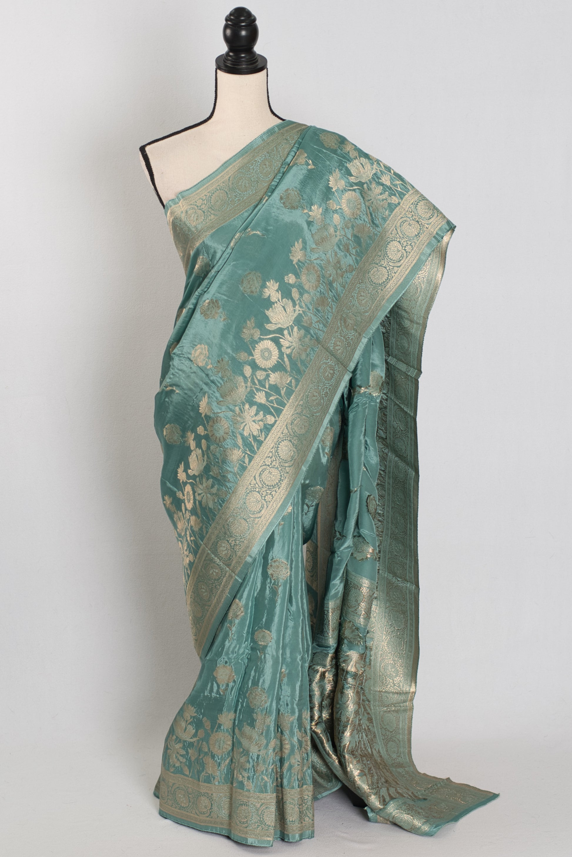 Harini: Grey-Green Semi Crepe Silk Banarasi Saree | Elegant Festive Drape image 0