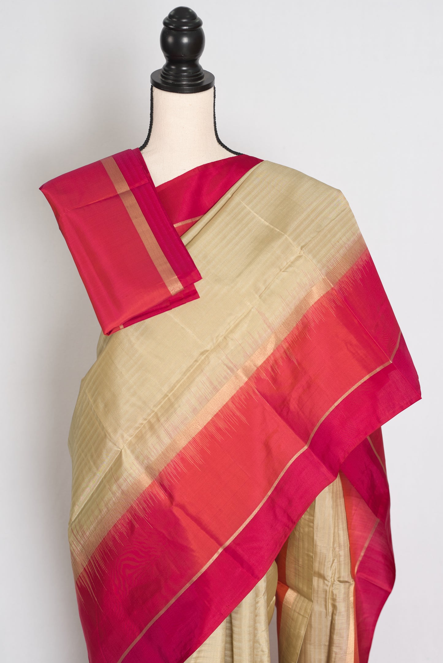 Sree : Clay Brown, Orange, and Red Wide Border Lightweight Kanjivaram Silk Saree image 2