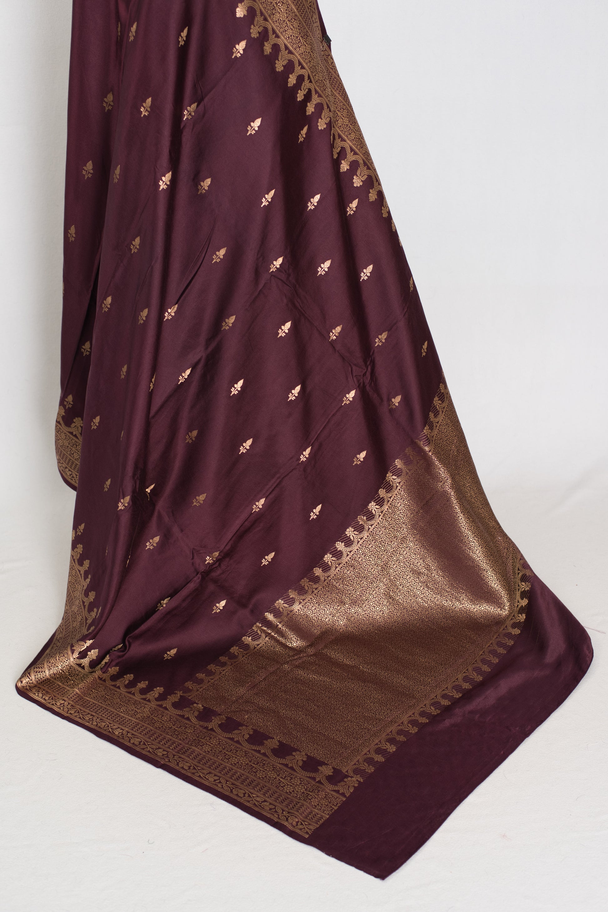 Ruuh | Wine Premium Mashru Banarasi Silk Saree | Antique Gold Zari Weaving image 4