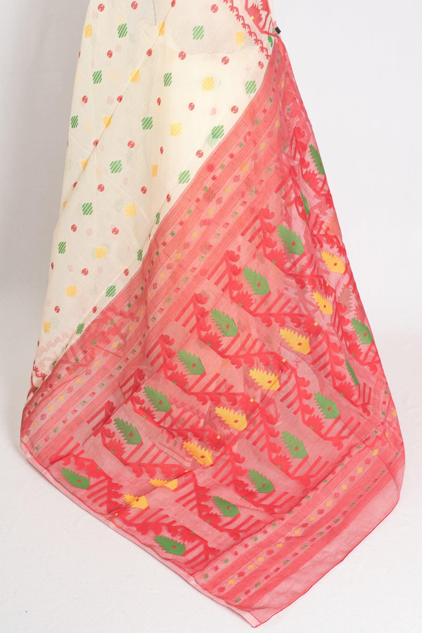 Siri : Cream and Red Blended Soft Cotton Jamdani Bengali Saree image 2