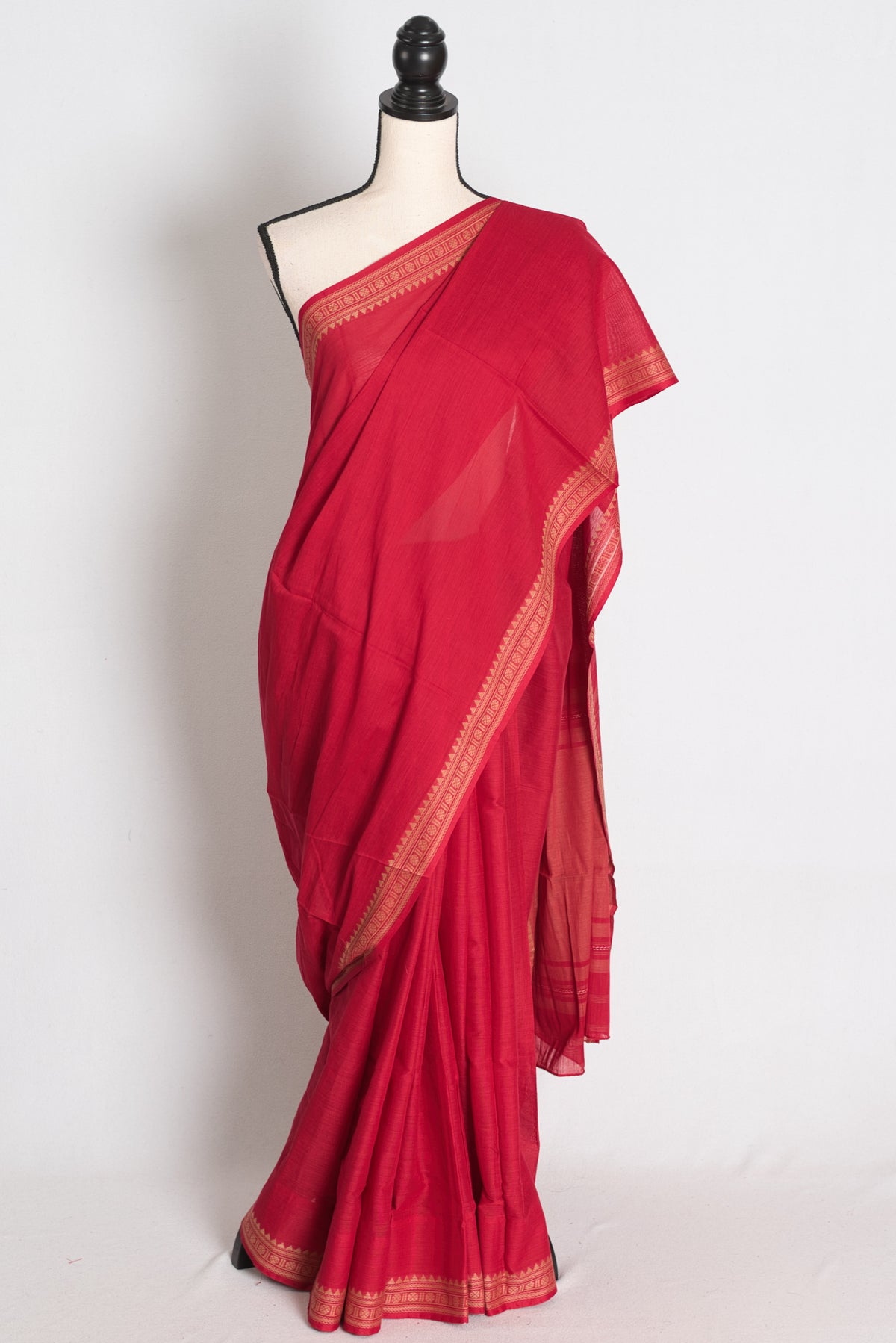 Rich Red Dhaniakhali saree — view