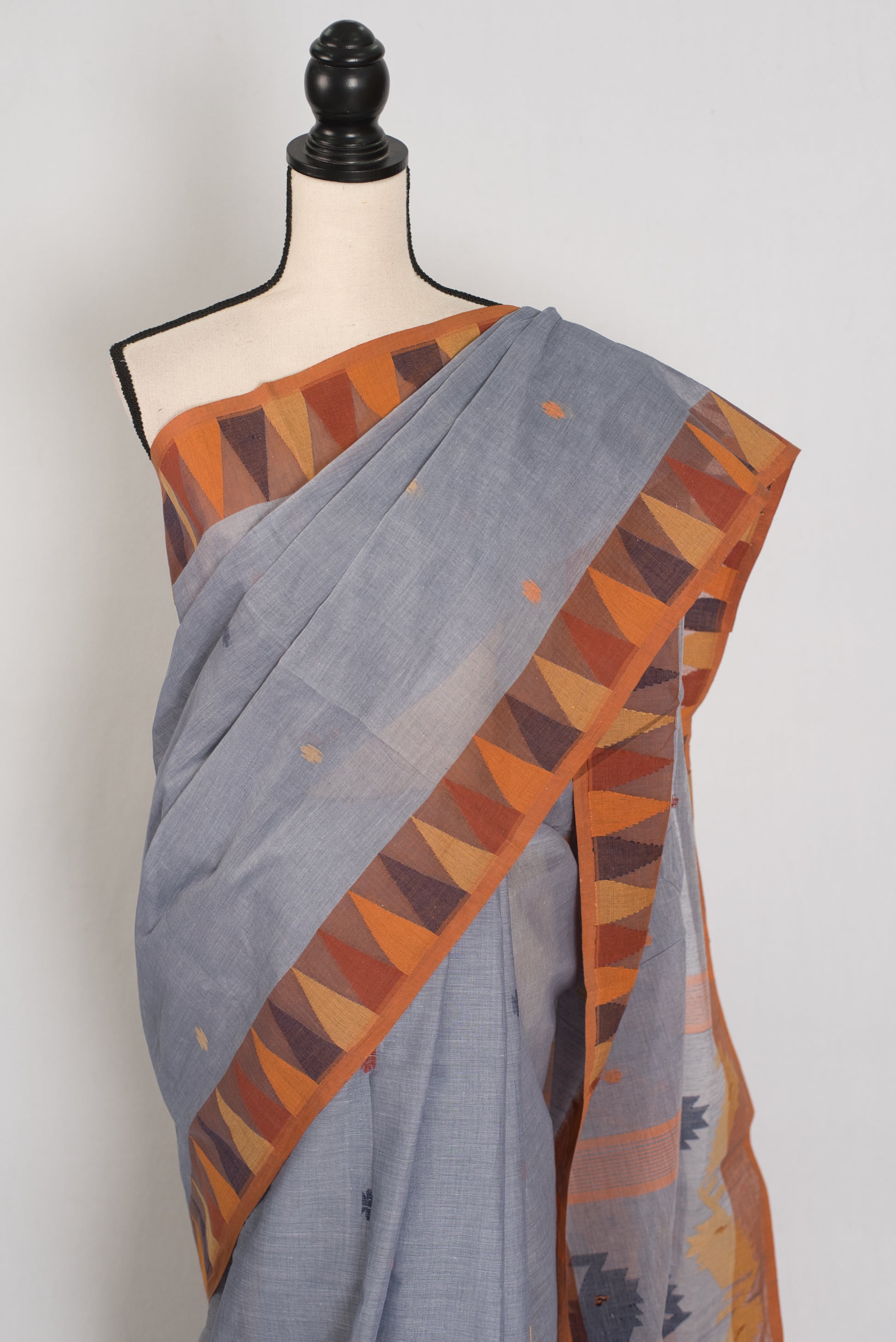 Rai: Grey and Brown Pure Cotton Jamdani Saree with Temple Border image 6