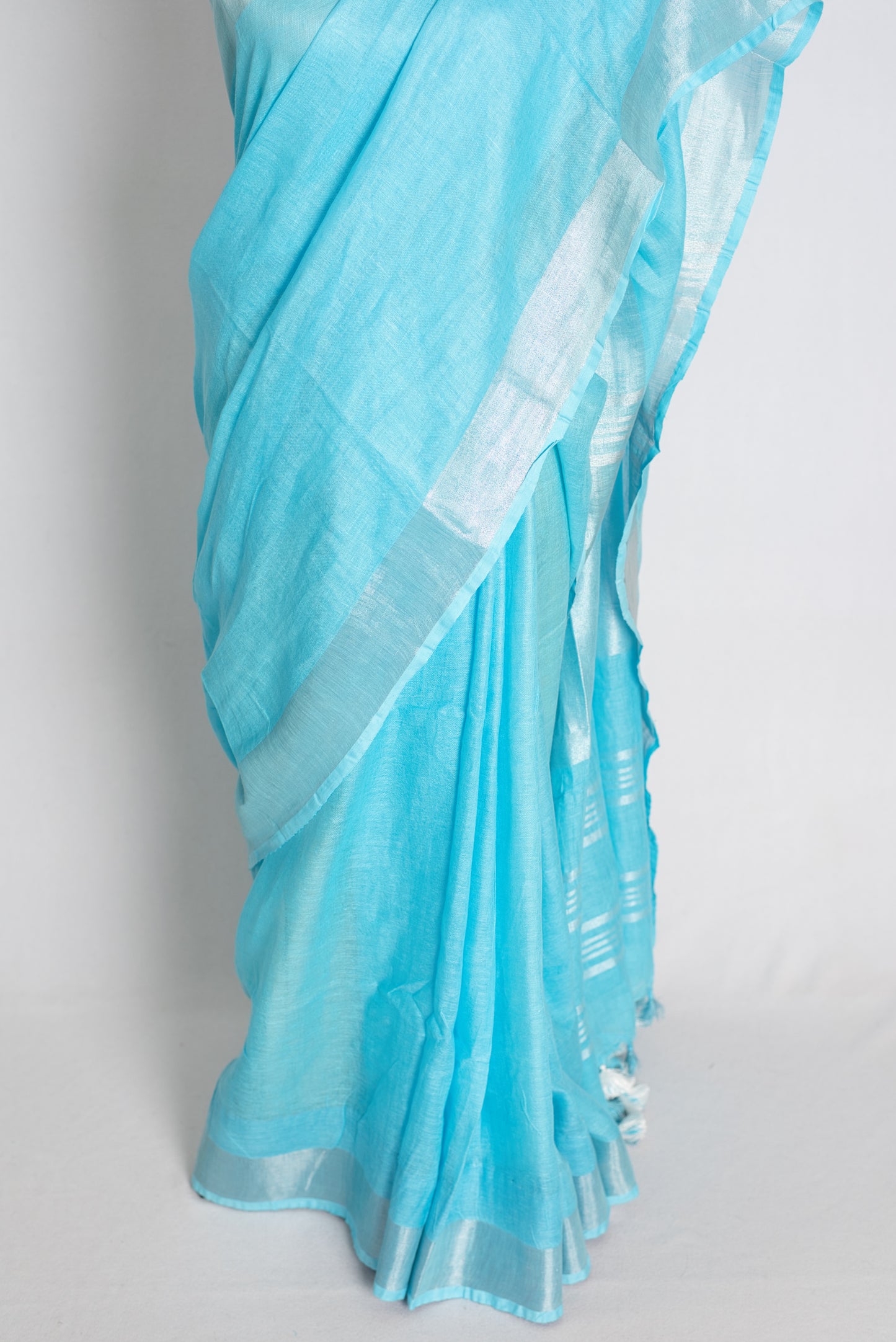 Arusi : Sky Blue Pure Linen Saree with Silver Zari Border image 6