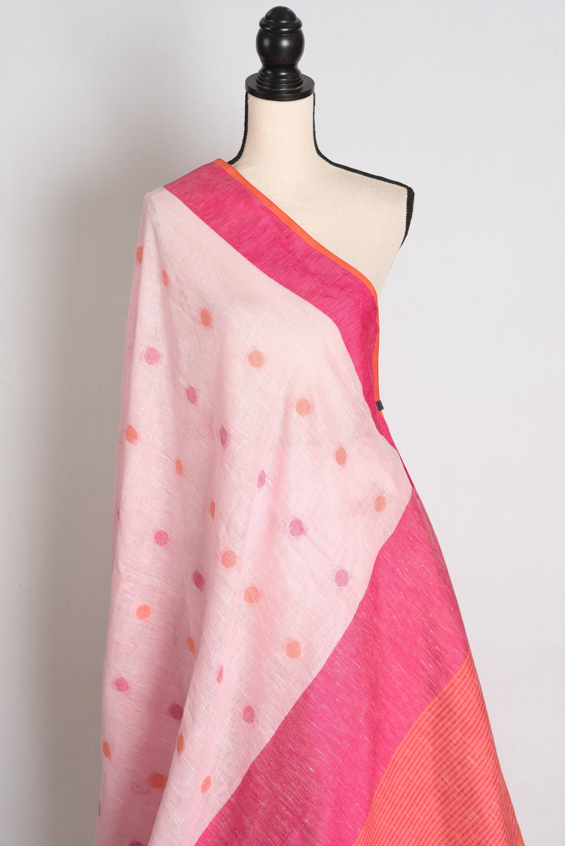 Afrin : Powder Pink Polka Dot Pure Linen Saree with Ganga Jamuna Border image 4