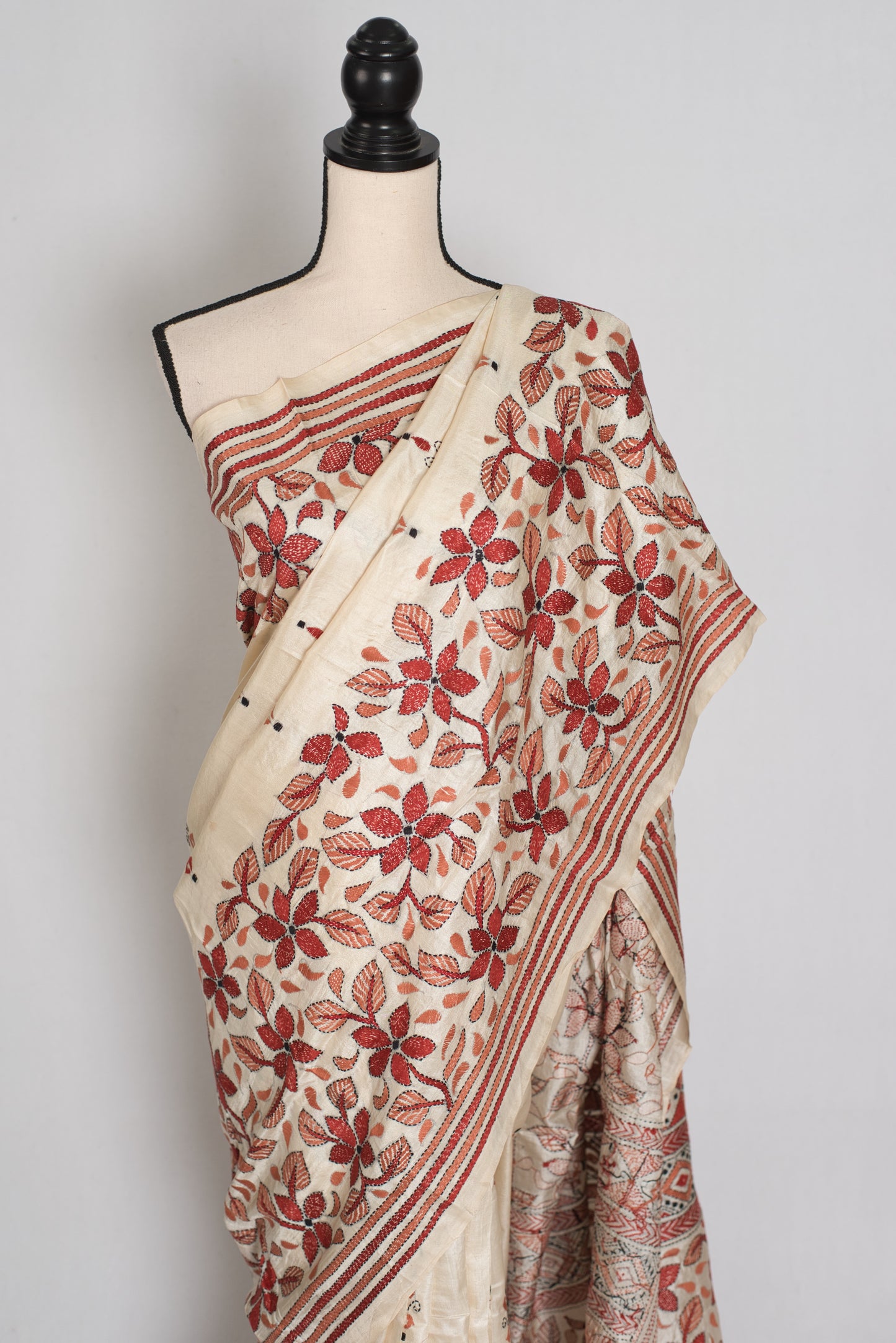 Nina : Cream and Brown Hand Embroidered Kantha Stitch Pure Bangalore Silk Saree image 7