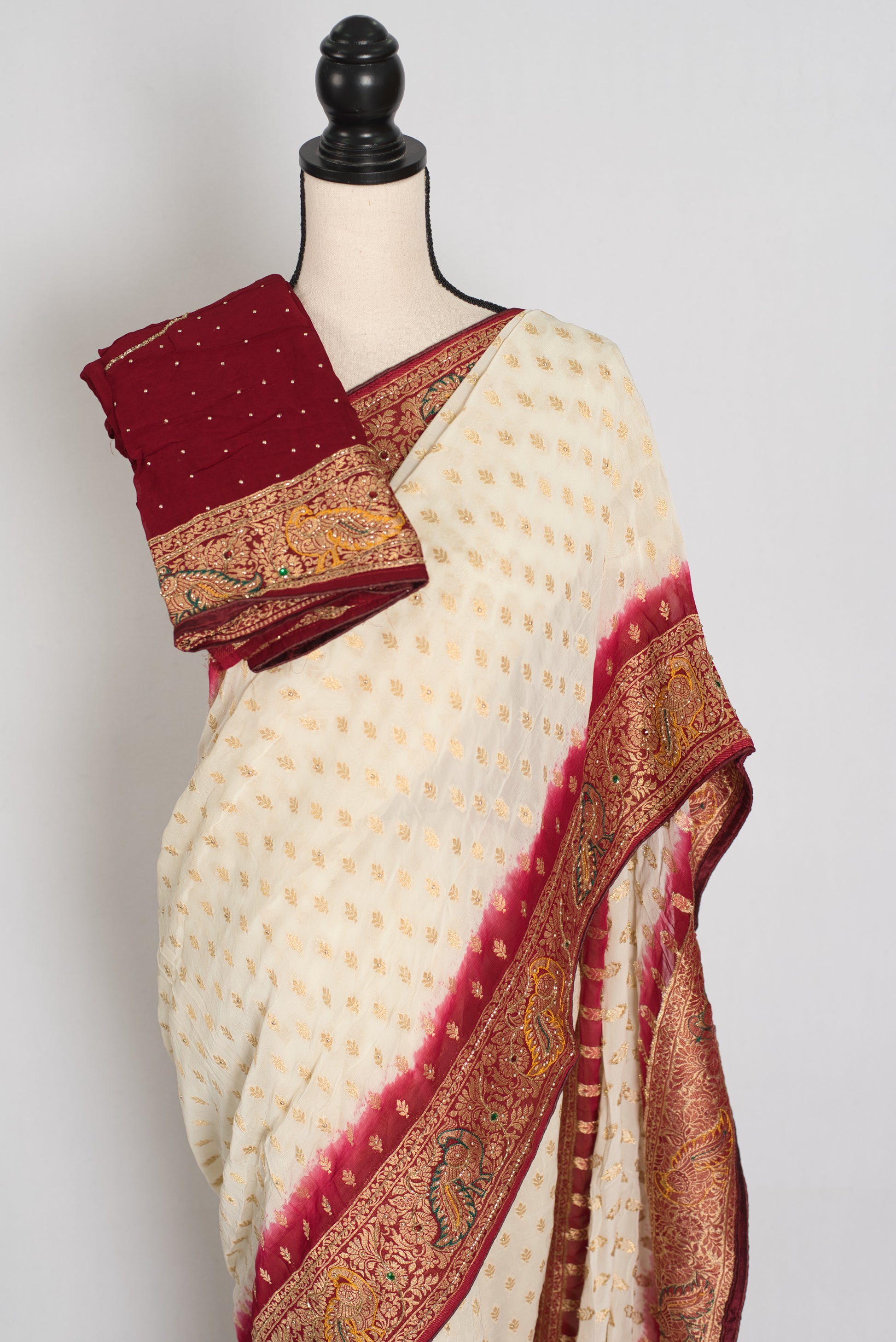 Jiya | Cream & Maroon Crepe Georgette Banarasi Saree | Traditional Bengali look image 2