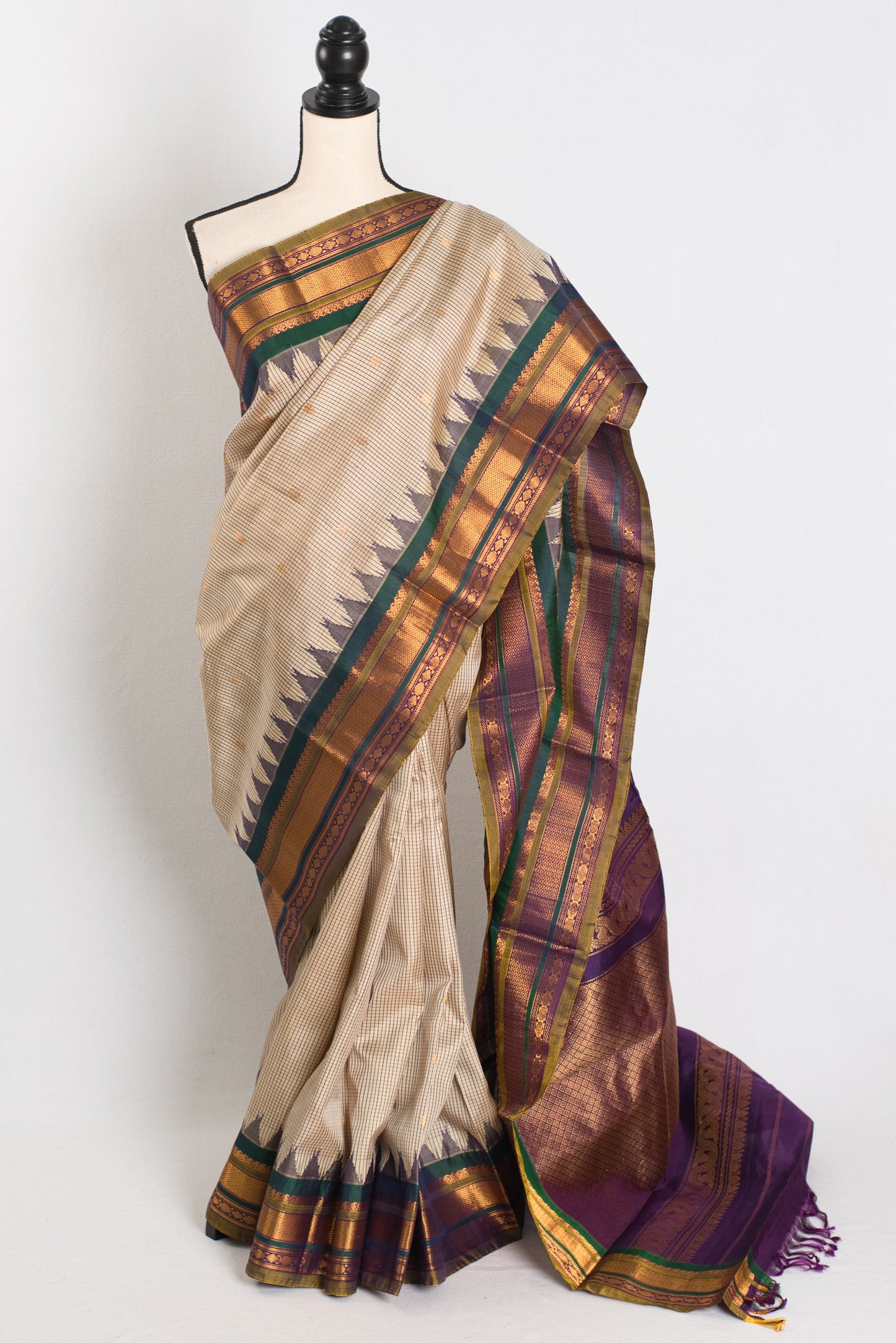 Anita : Micro Checks Traditional Kanji Gadwal Silk Saree in Beige image 0