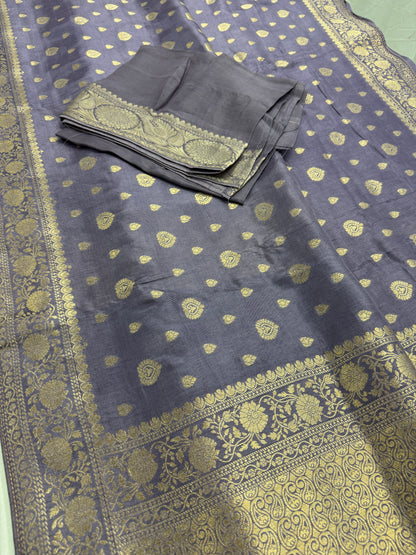 Manjari | Mauve & Gold Dola Silk Banarasi Saree | Soft & Flowy image 2