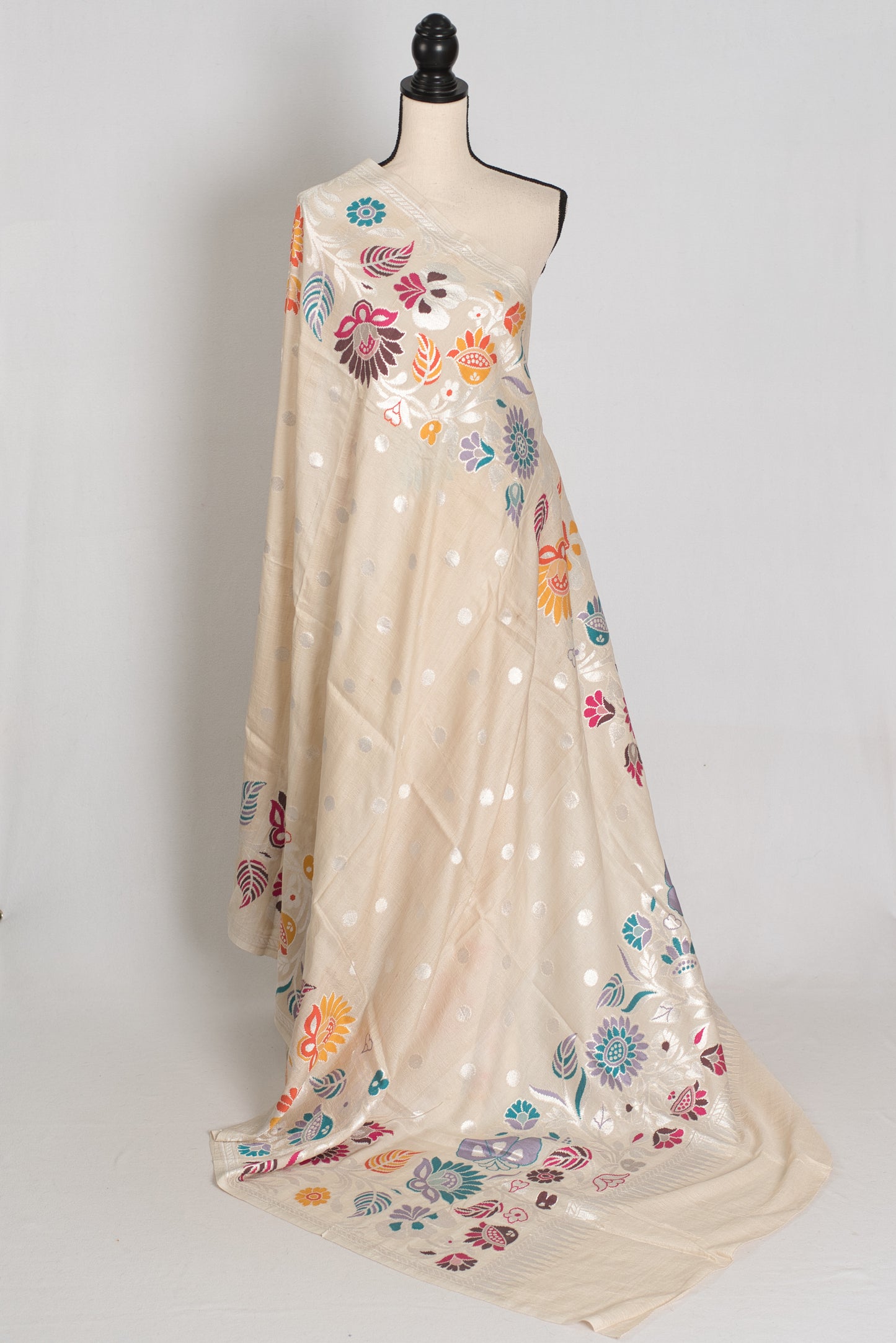 Afrin : Beige Tussar Georgette Banarasi Saree with Paithani Minakari Border image 1