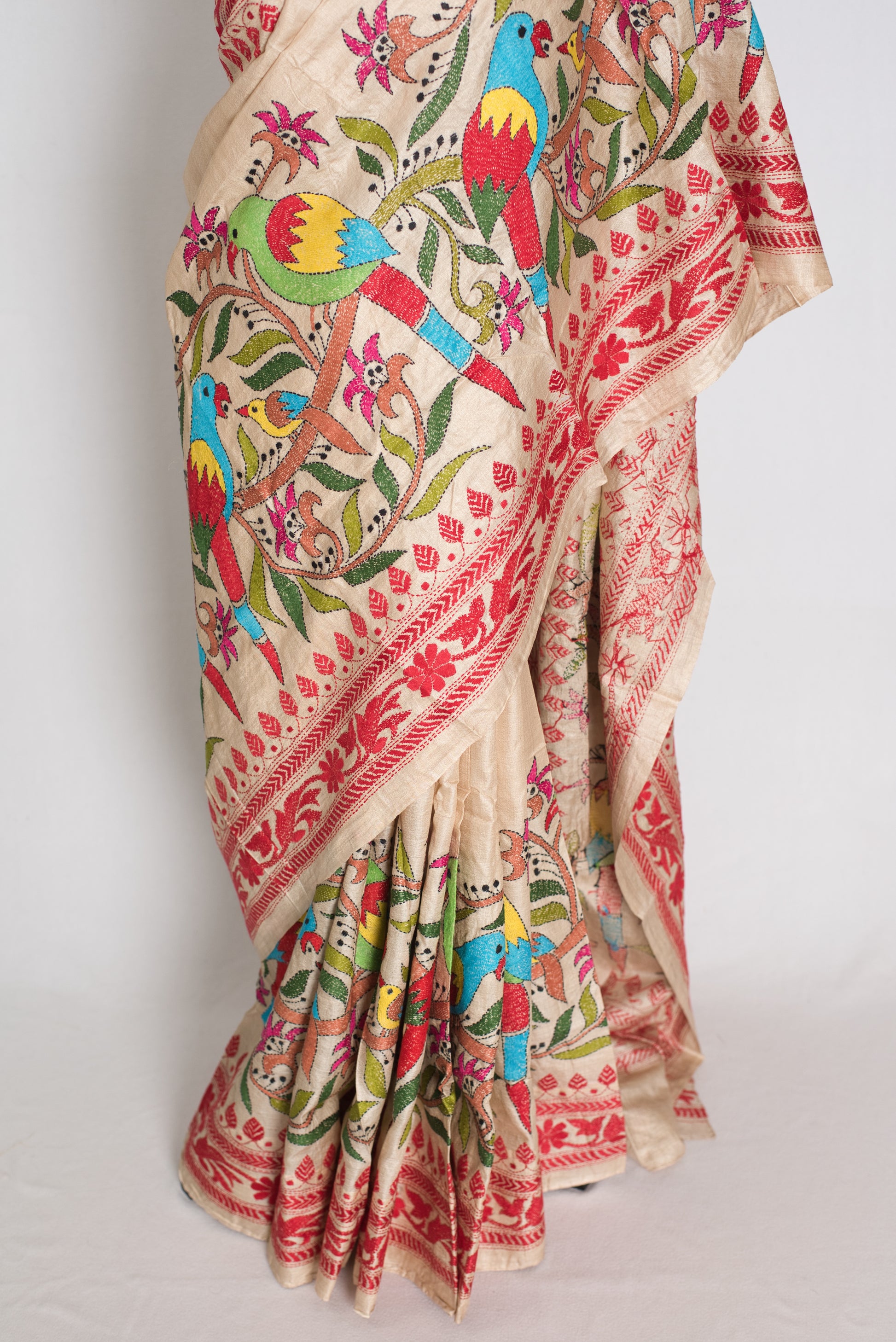 Kavitha : Pure Gachi Tussar Hand Embroidered Kantha Stitch Saree image 5