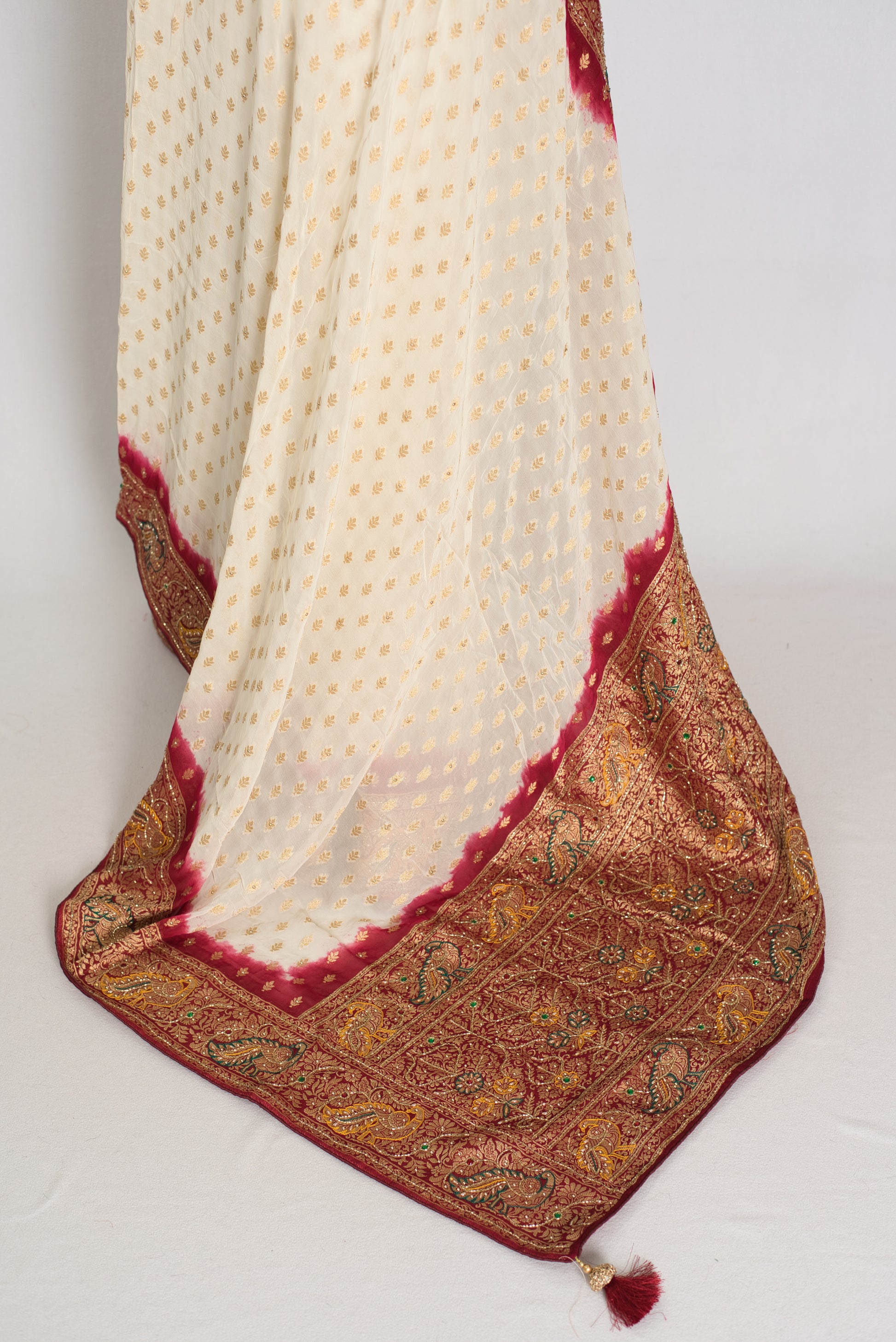 Jiya | Cream & Maroon Crepe Georgette Banarasi Saree | Traditional Bengali look image 3