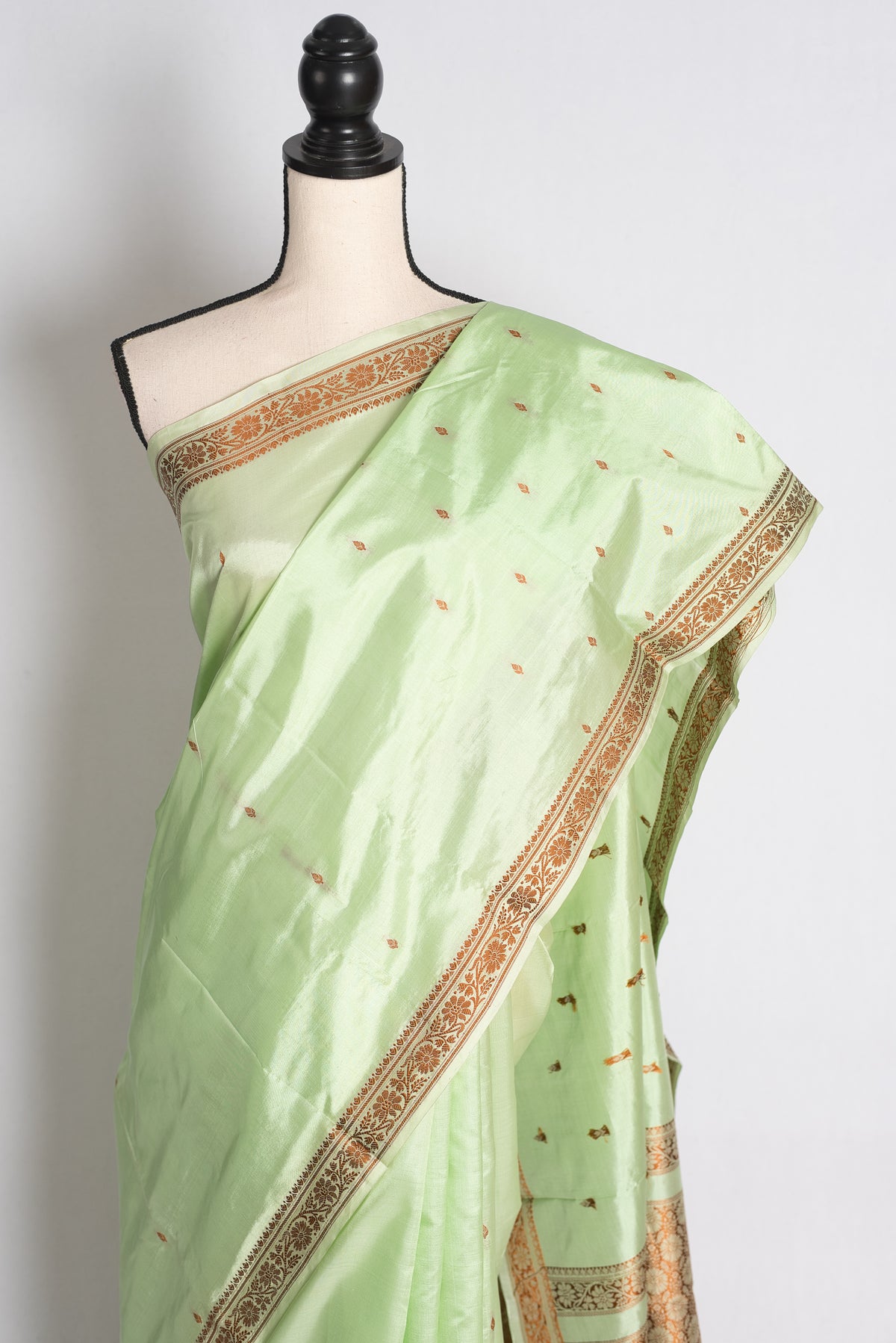 Protha: Sea Green Banarasi Silk Saree with Blouse Piece image 5