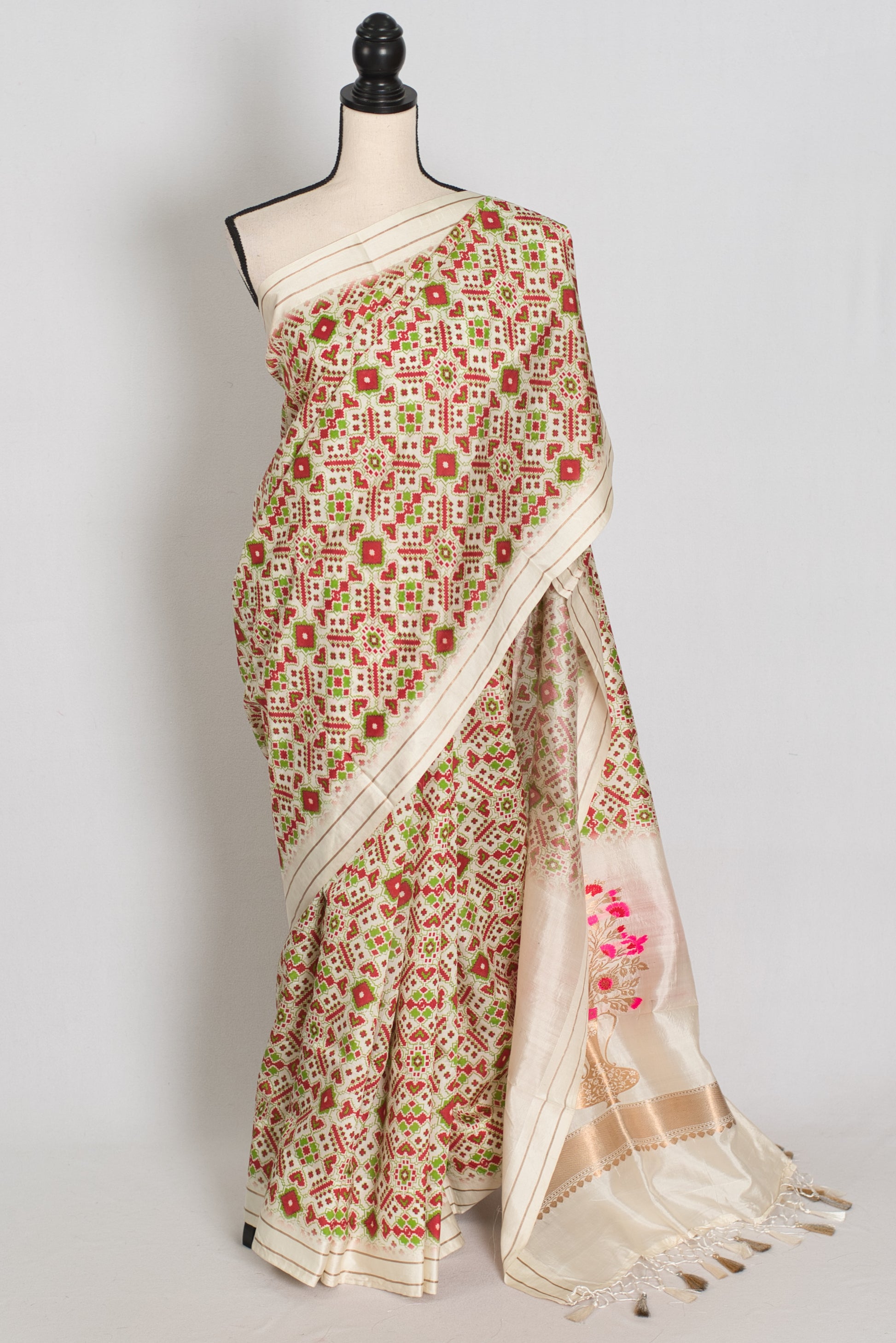 Ira : Off-White Ikkat Print Banarasi Katan Silk Saree – 38 Size Blouse image 0