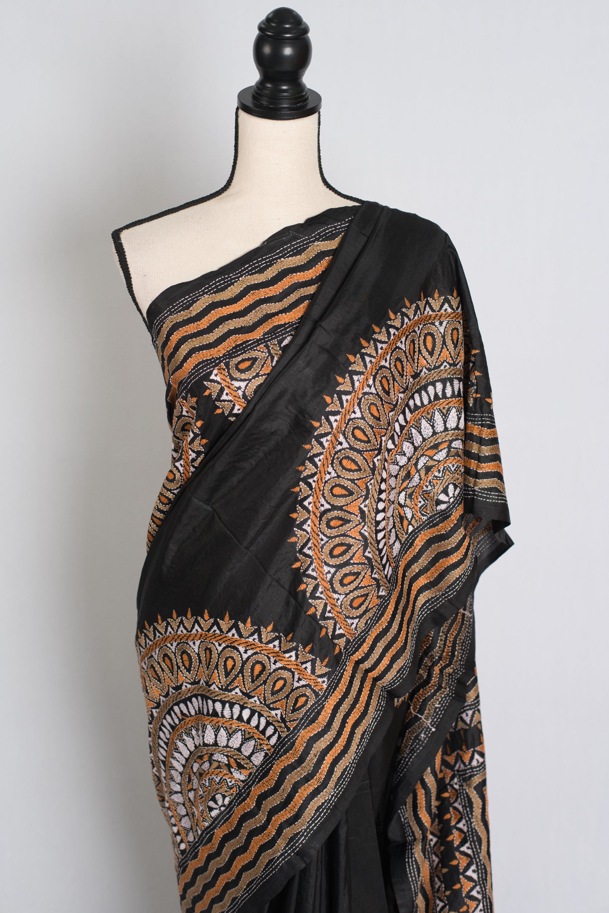 Shyamoli : Black Silk Mark Certified Hand Embroidery Kantha Stitch Saree image 5