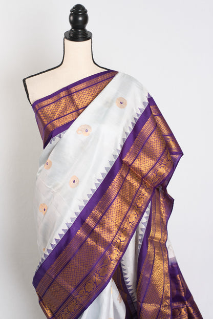 Bimala : Wide Border Kanji Gadwal Silk Saree in Pale Mauve and Purple image 6