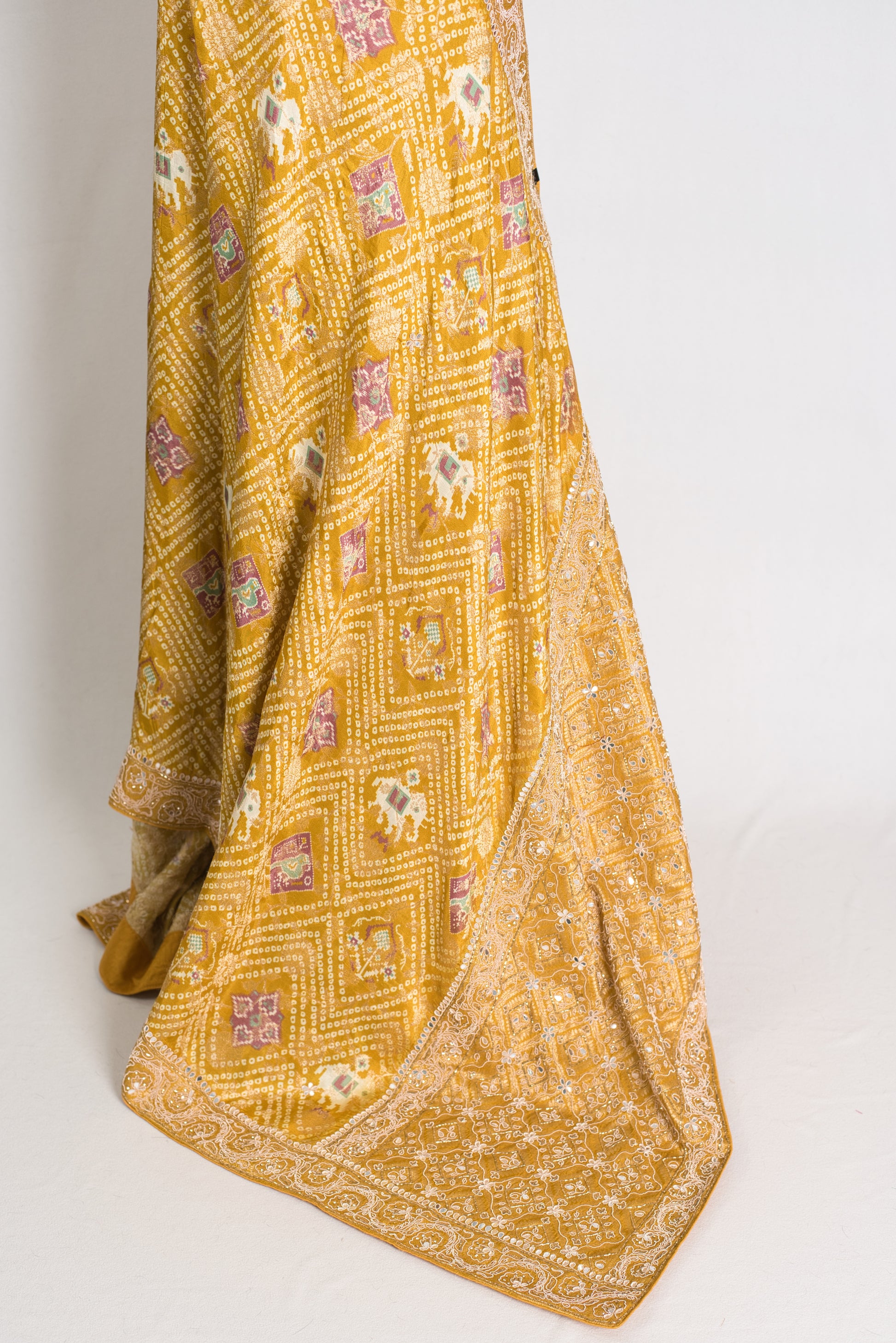 Hiya : Hand Embroidered Petai Zardosi Mirror Work Bandhani Saree in Yellow image 3