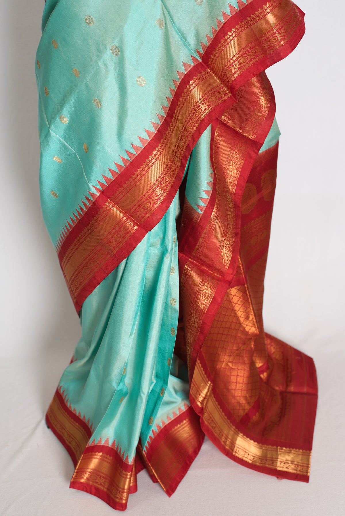 Shreya : Sea Blue & Red Handwoven Pure Gadwal Silk Saree with Stitched Blouse image 7