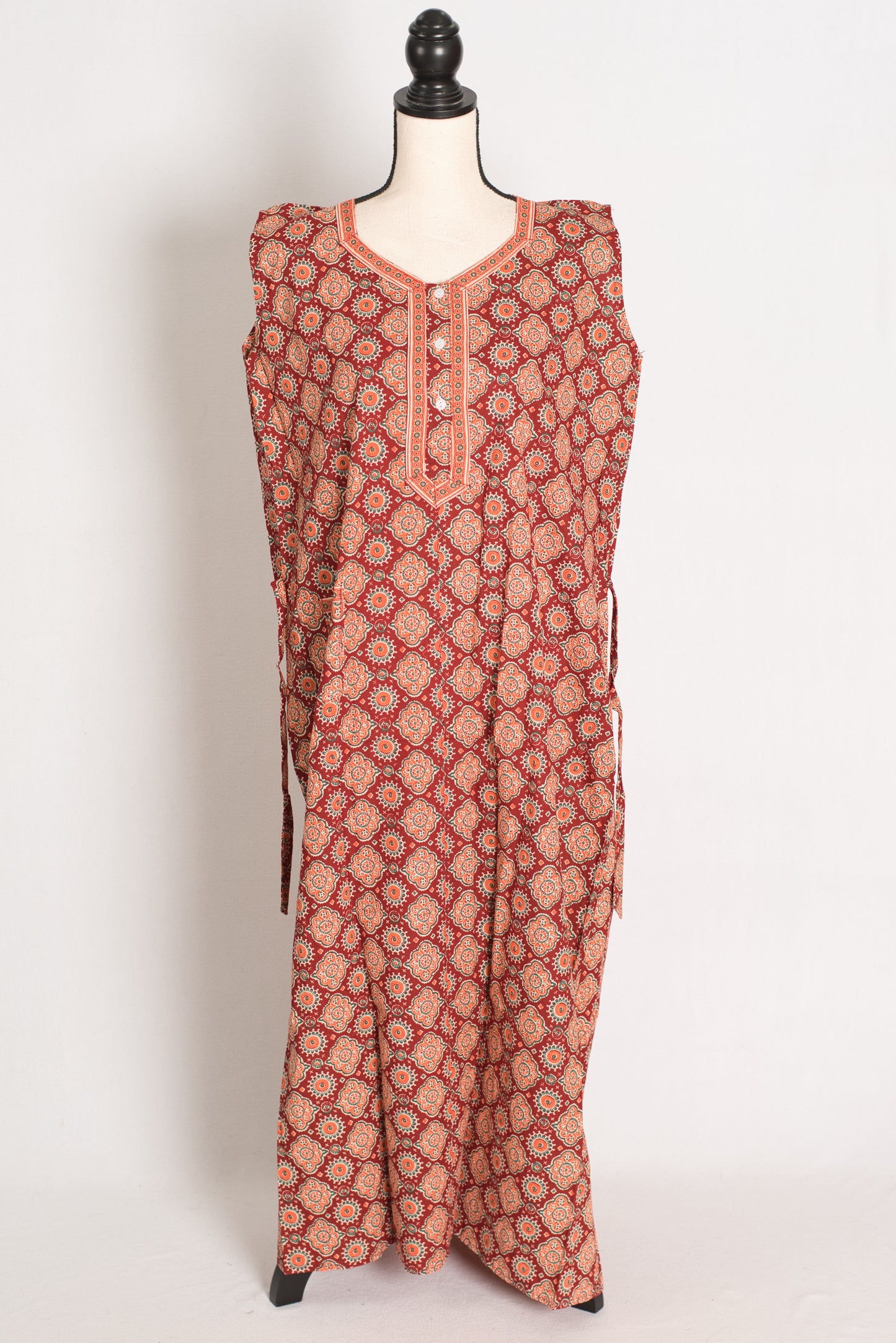 Pure Cotton Dark Red Kalamkari Printed Sleeveless Nighty in Regular Size image 1