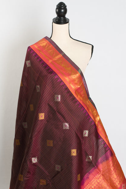 Mrinal : Exclusive Checks Kanji Gadwal Silk Saree in Coffee Brown image 4