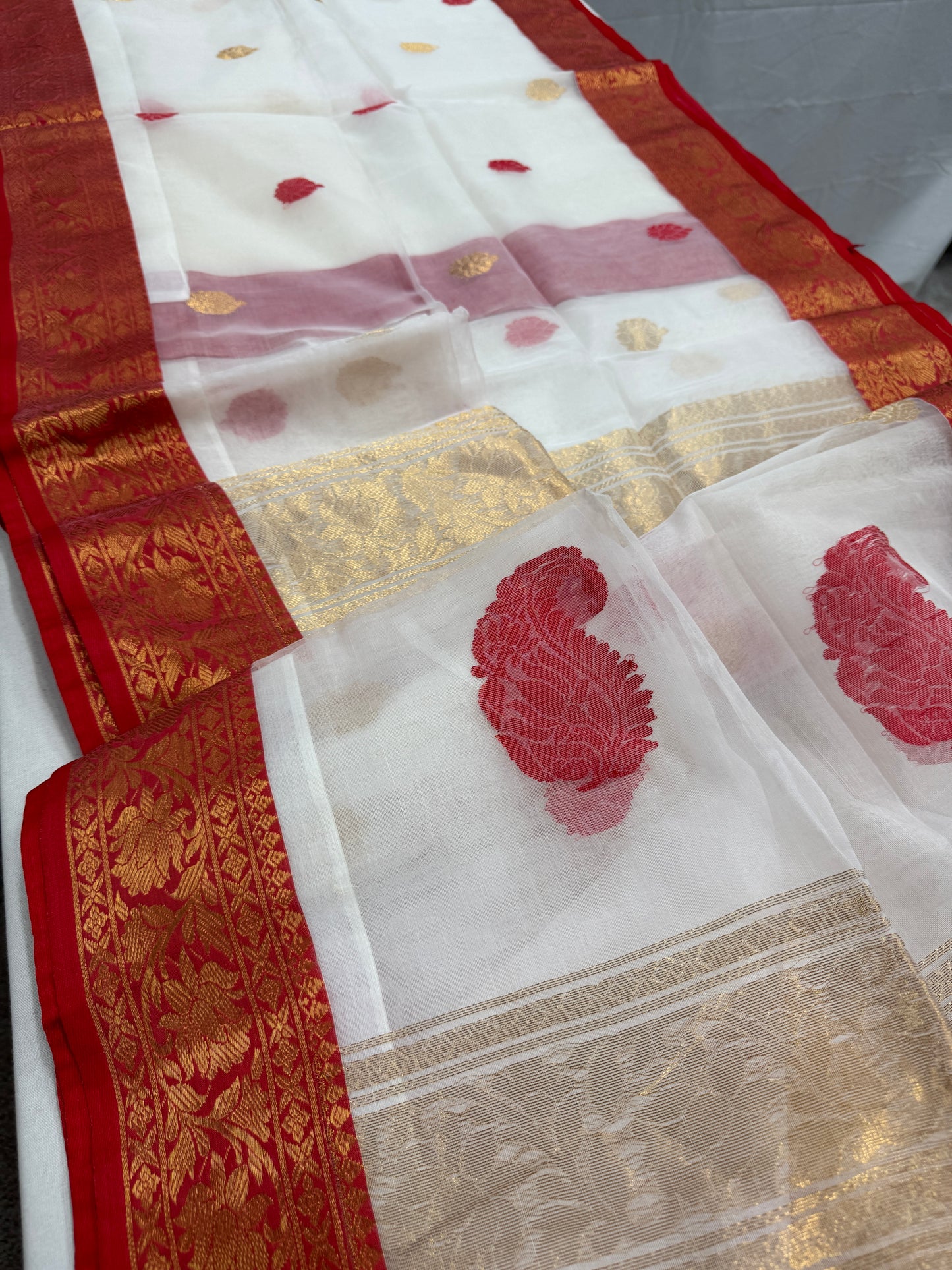 Saraswati : White and Red Semi Muslin Banarasi Saree image 3