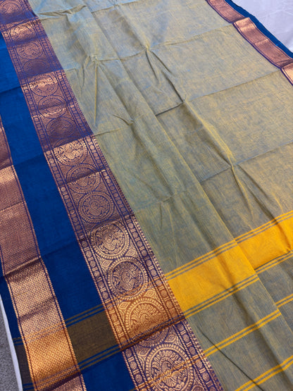 Harini : Grey Kanchi Cotton Saree - Handwoven South Indian Elegance image 2