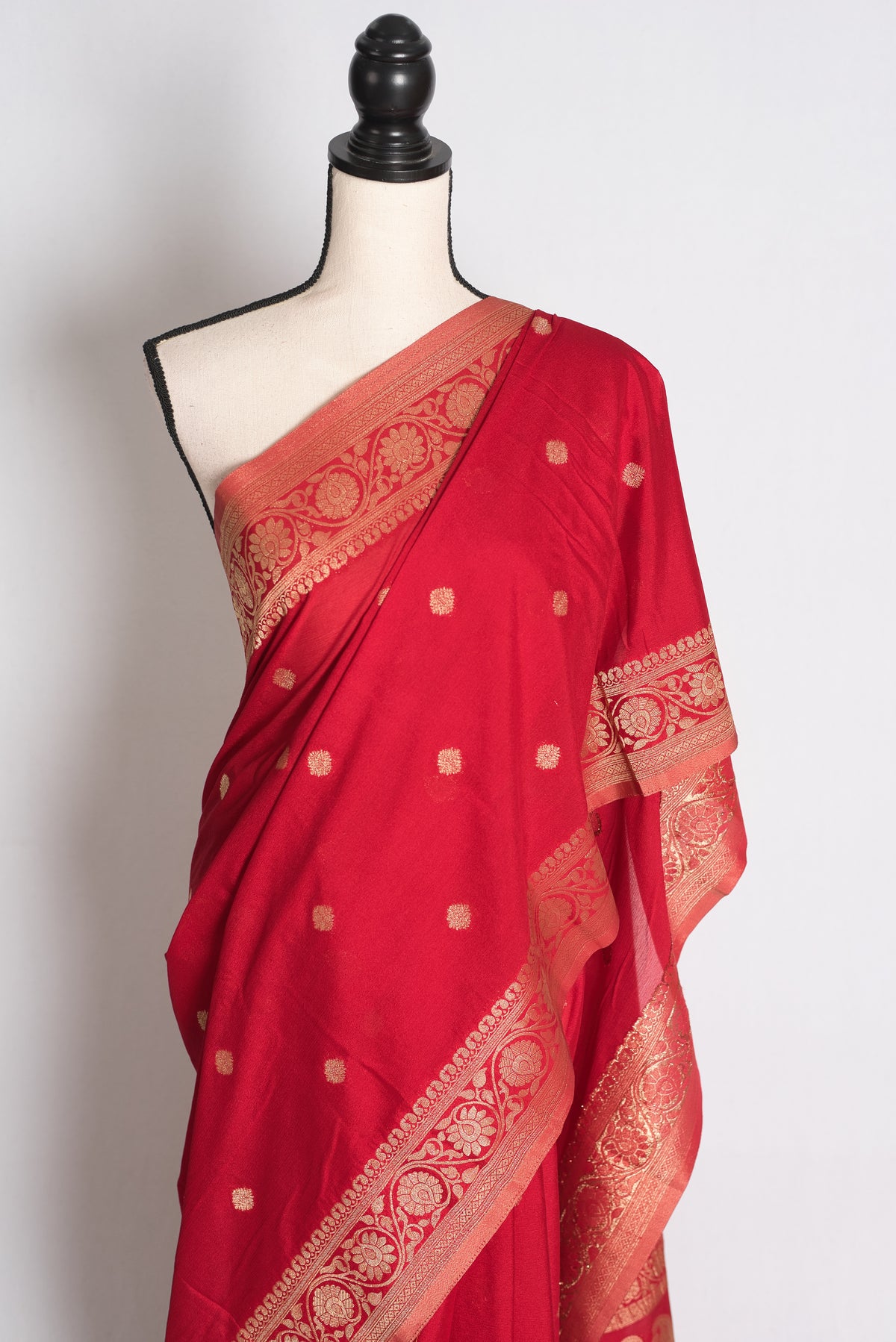 Rikta: Red and Gold Lightweight Semi Georgette Banarasi Saree image 5