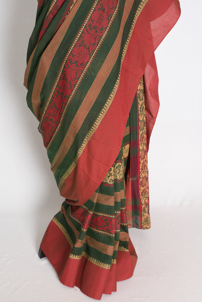 Bottle Green and Red Dhaniakhali saree — pallu view