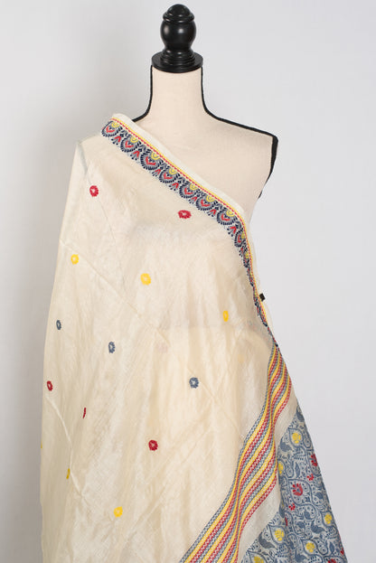 Moni: Cream & Black Bengal Tussar Silk Saree | Small Border Design image 4