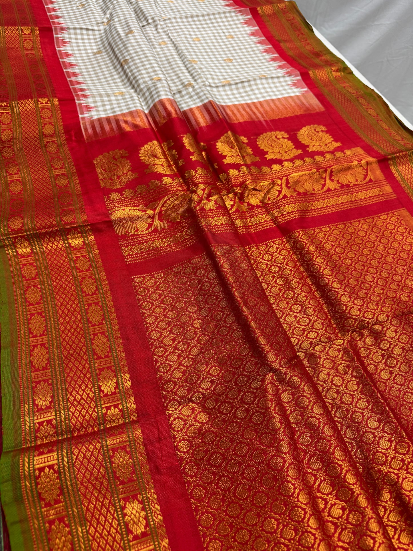 Kavya : Silk Mark Certified Micro Checks Kanji Gadwal Silk Saree image 6