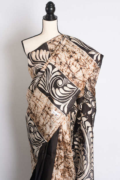 Vritti - Cream and Black Batik Handcrafted Pure Silk Saree image 5