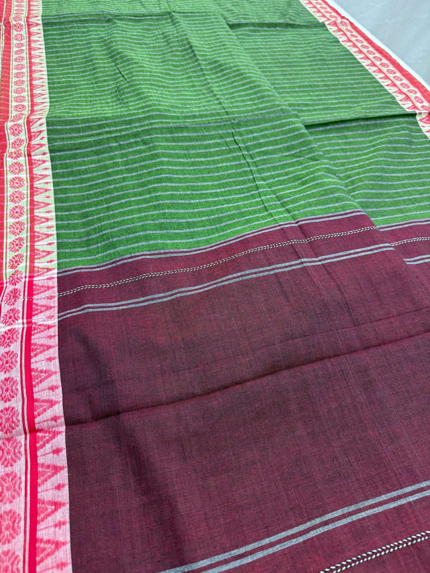 Bina : Heena Green Red Soft Cotton Dhaniakhali Saree image 4