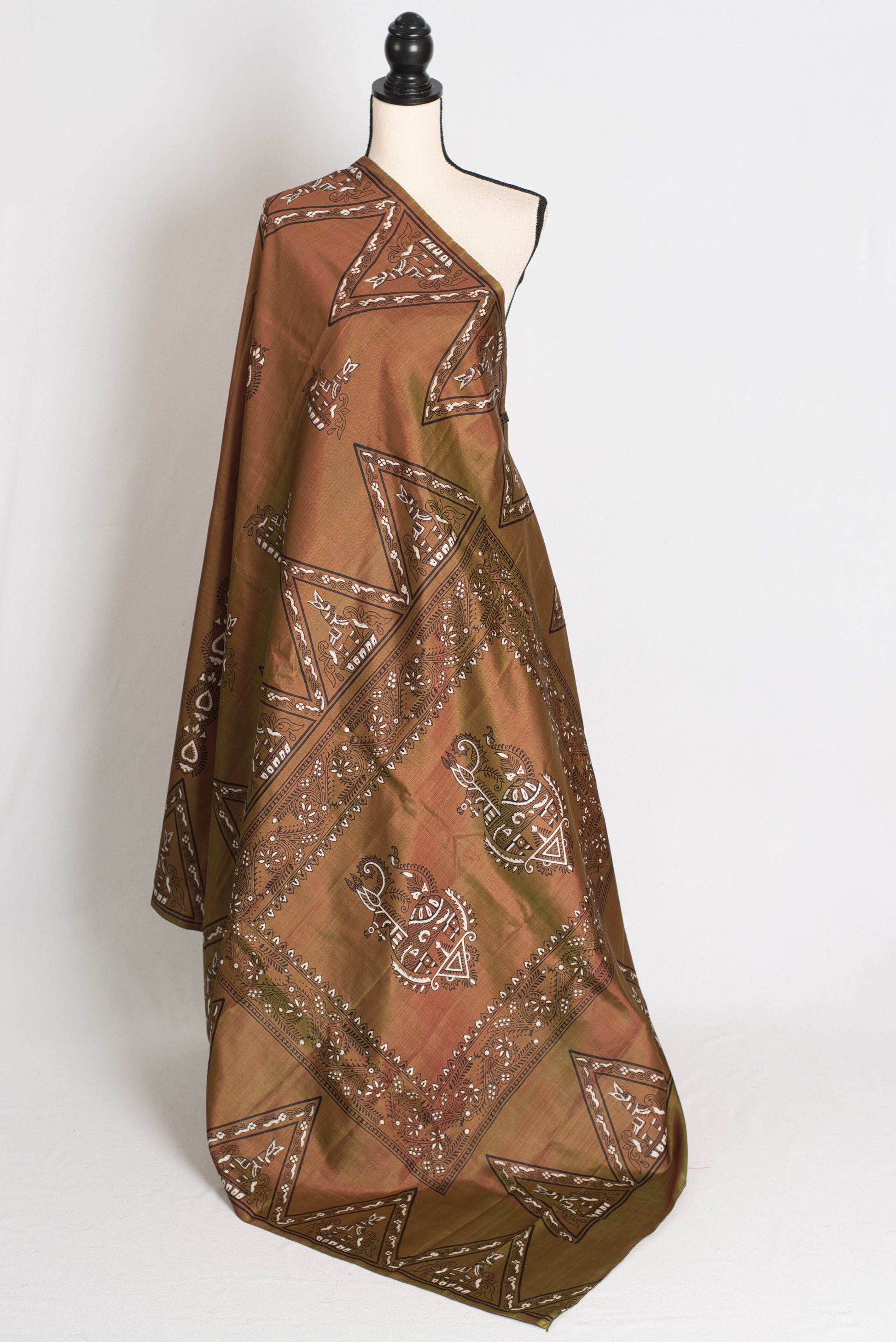 Rama : Bishnupur Katan Silk Printed Baluchari Saree in Heena Green image 1