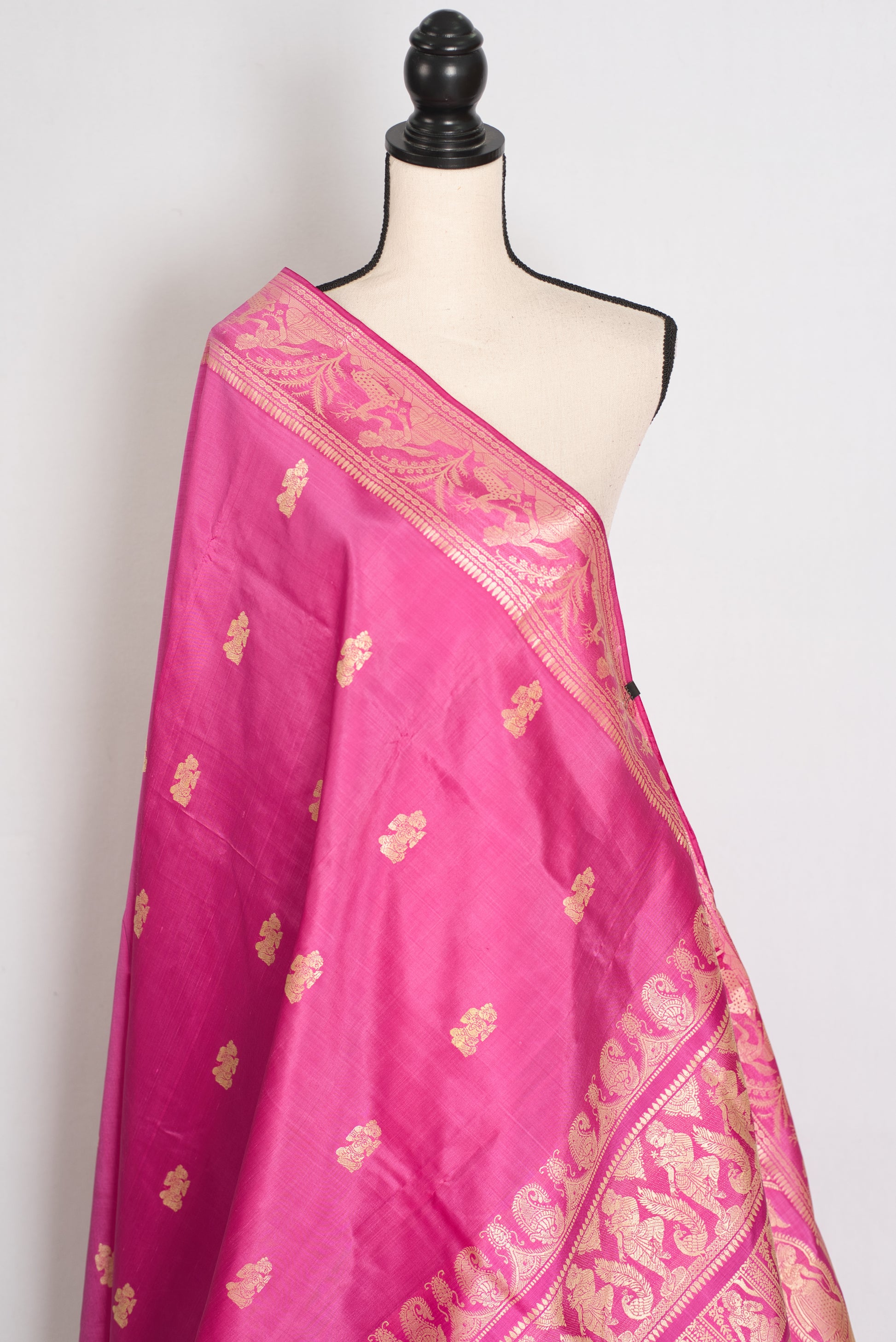 Swarna | Pink and Cream Handwoven Bishnupuri Baluchari Silk Saree image 4
