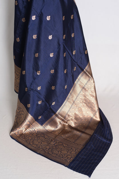 Krishna: Midnight Blue and Gold Mango Silk Banarasi Saree with Wide Border image 4