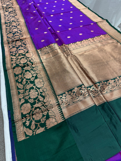 Hemlata : Silk Mark Certified Banarasi Silk Saree in Purple and Green image 3