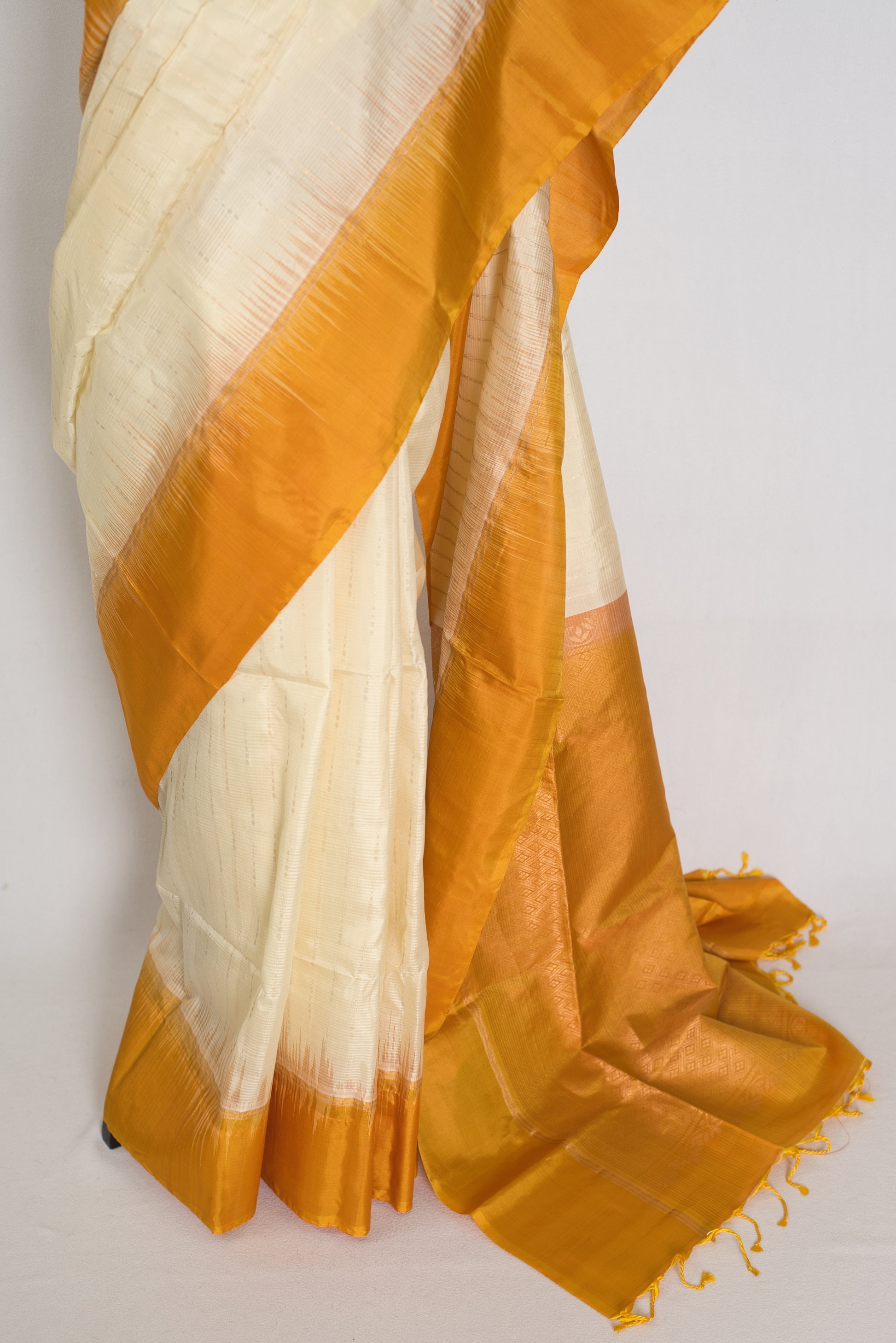 Priya : Cream & Mustard Yellow Pure Silk Kanjivaram Saree | Silk Mark Certified image 5