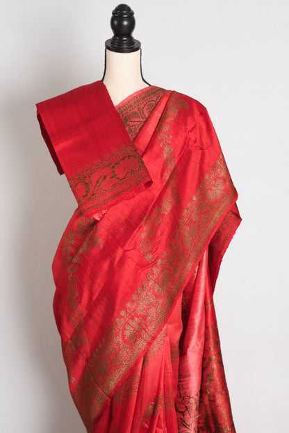 Ritaja : Red & Gold Ombre Raw Silk Handloom Banarasi Saree | Silk Mark Certified image 2
