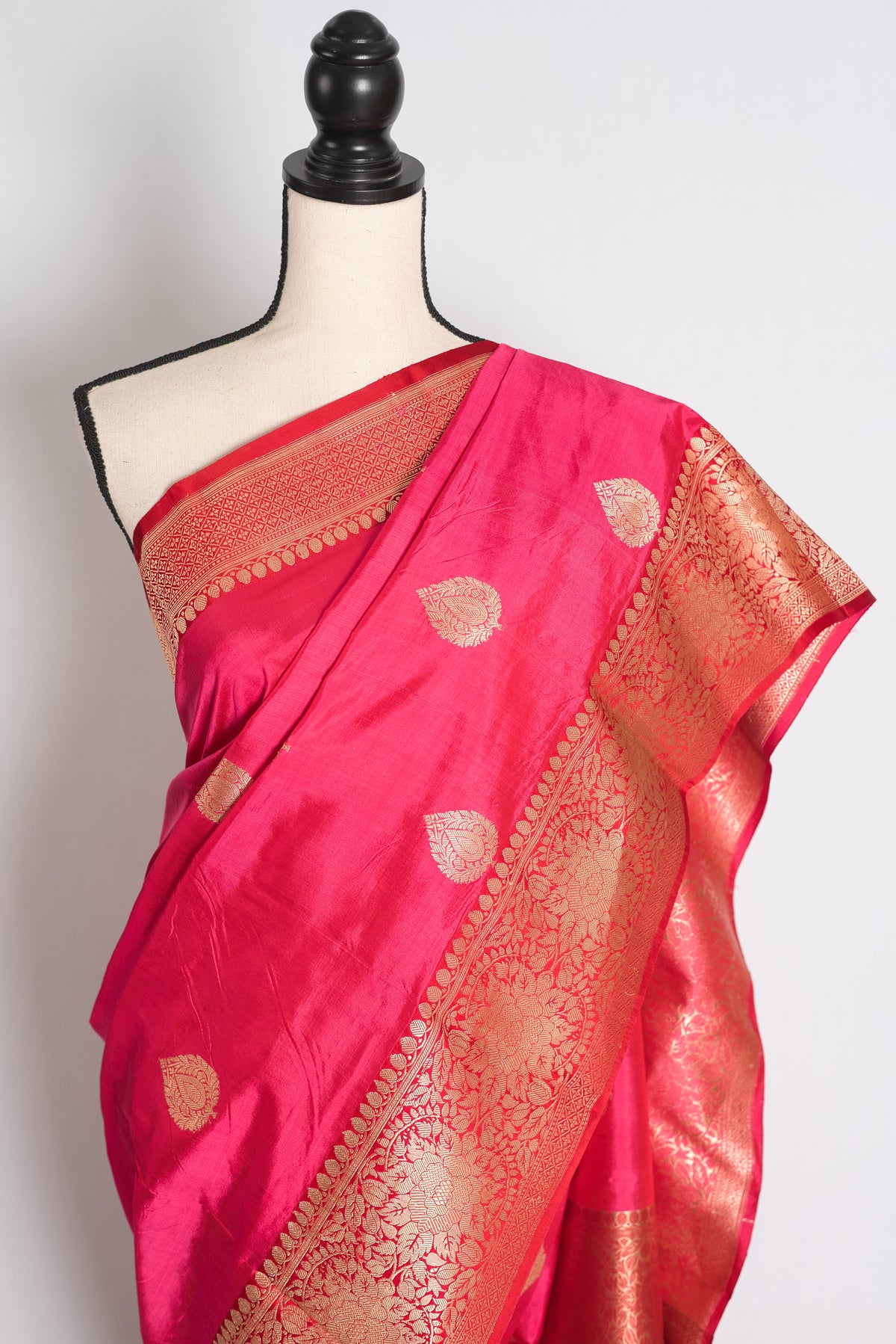 Aalta: Pink and Maroon Banarasi Katan Silk Saree image 5