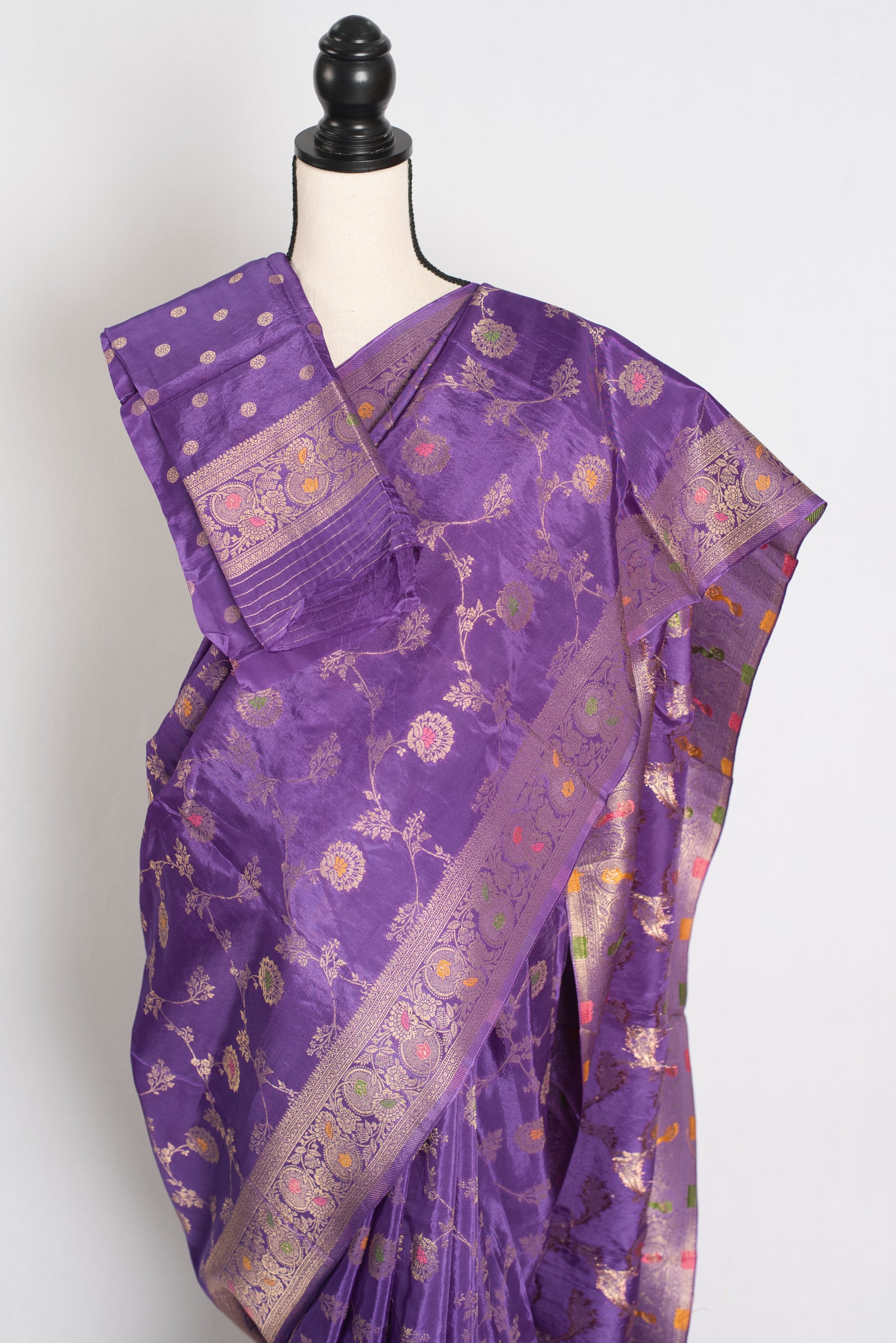 Amrita : Semi Crepe Silk Jaal Banarasi Saree in Purple and Gold image 2