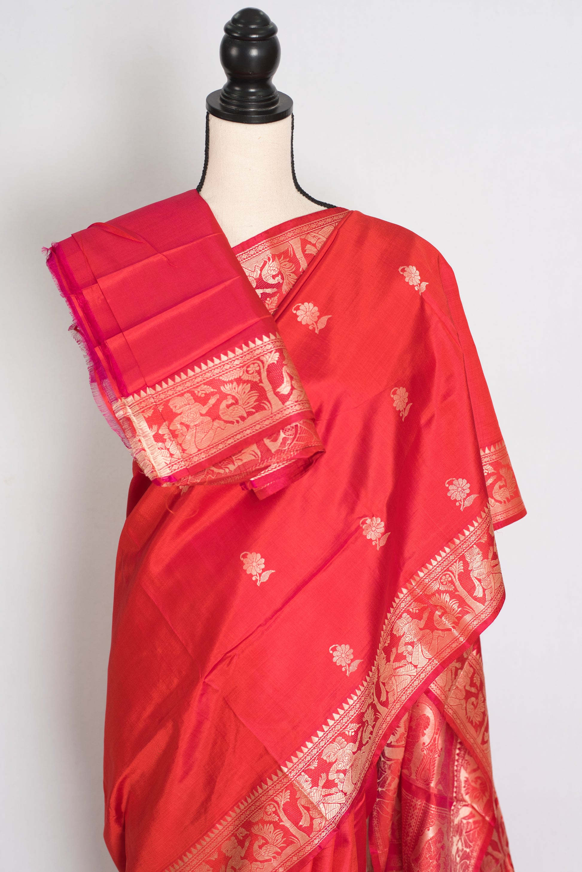 Supriya | Orange Red and Cream Handwoven Baluchari Pure Silk Saree image 2