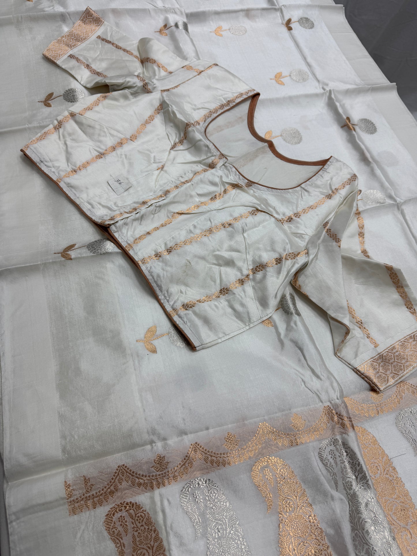 Ganga : White Silk Banarasi Saree with 36 Size Stitched Blouse image 6